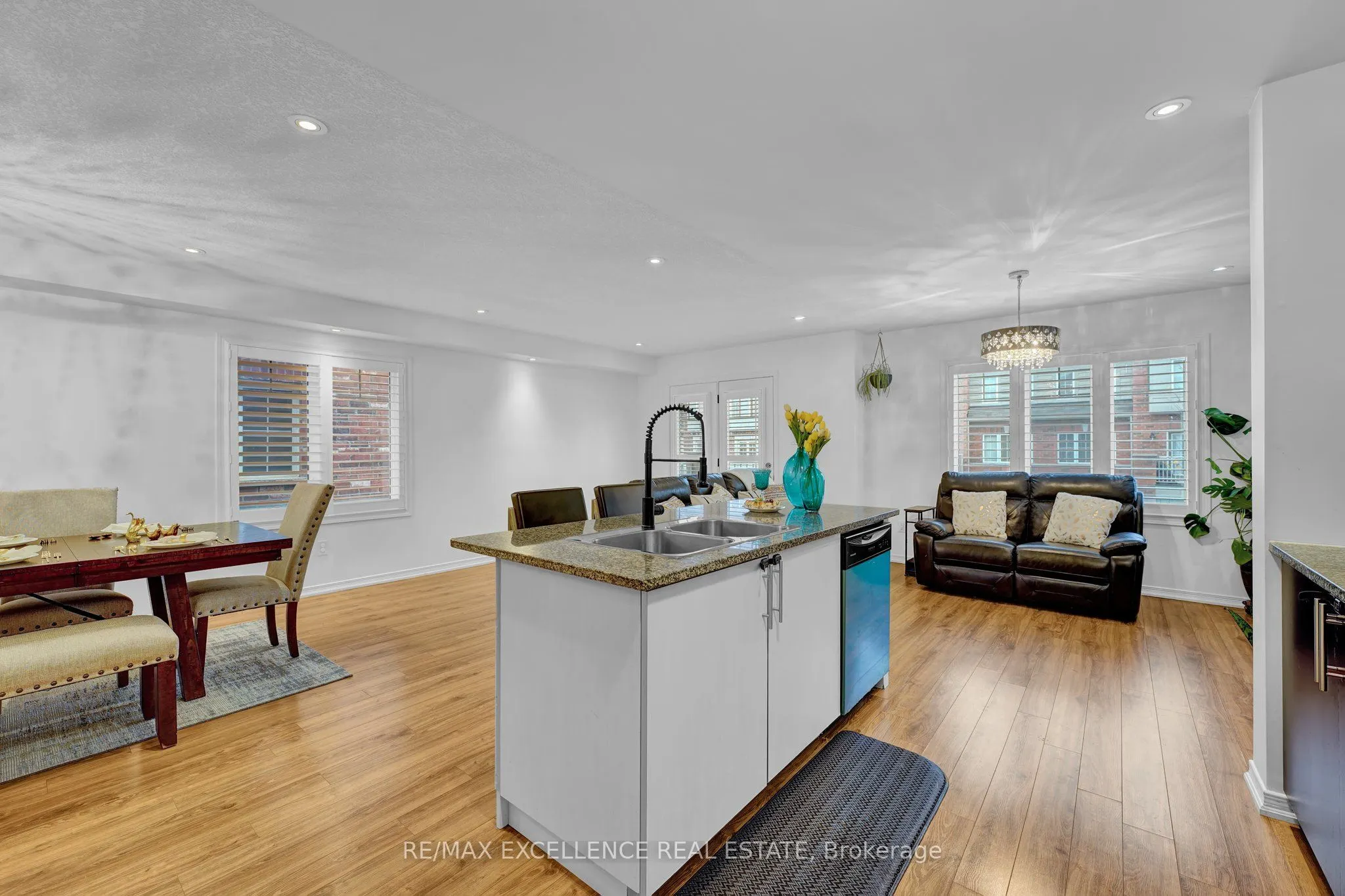 5 Francesco Street
