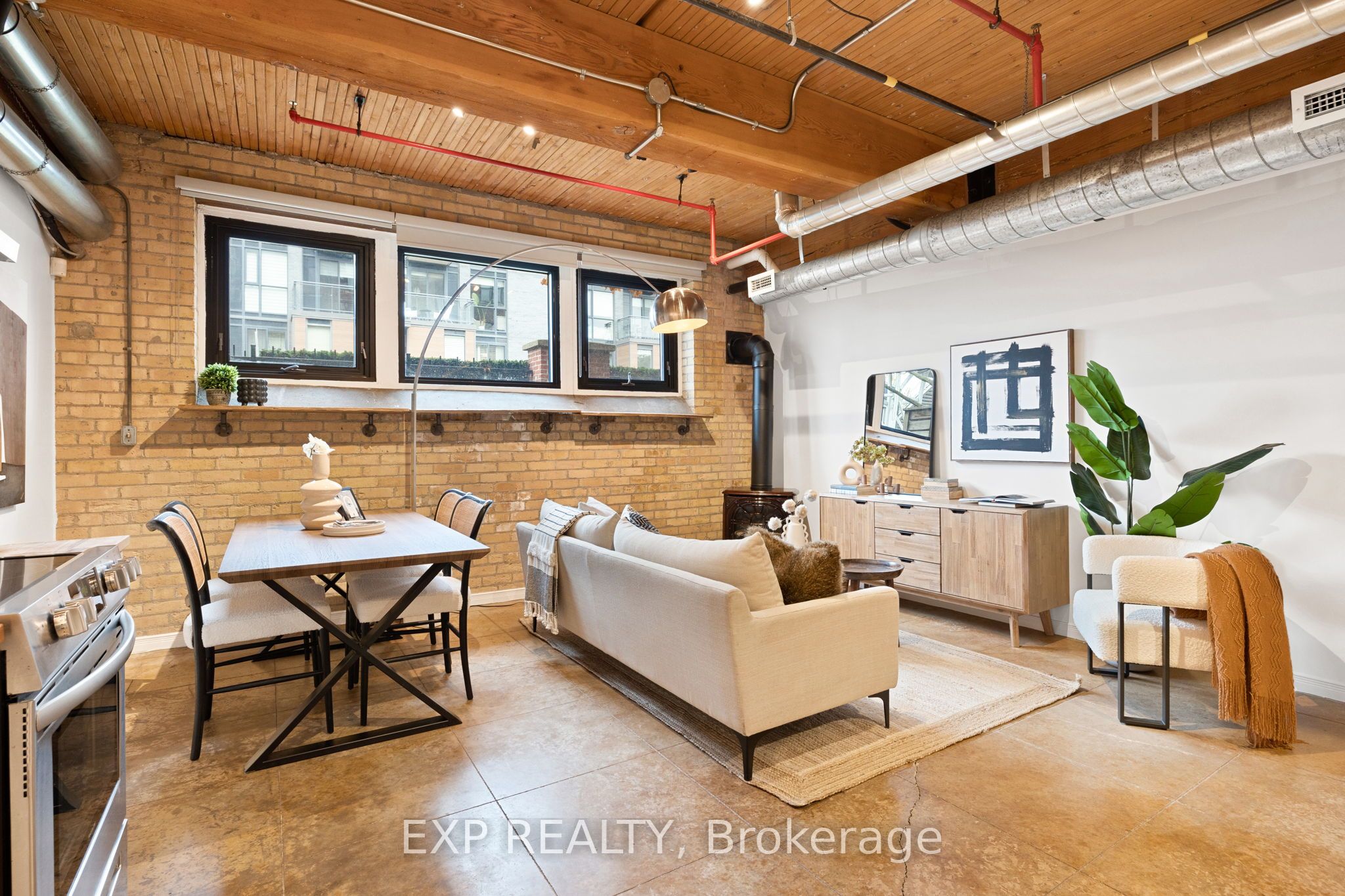 371 Wallace Avenue, #2