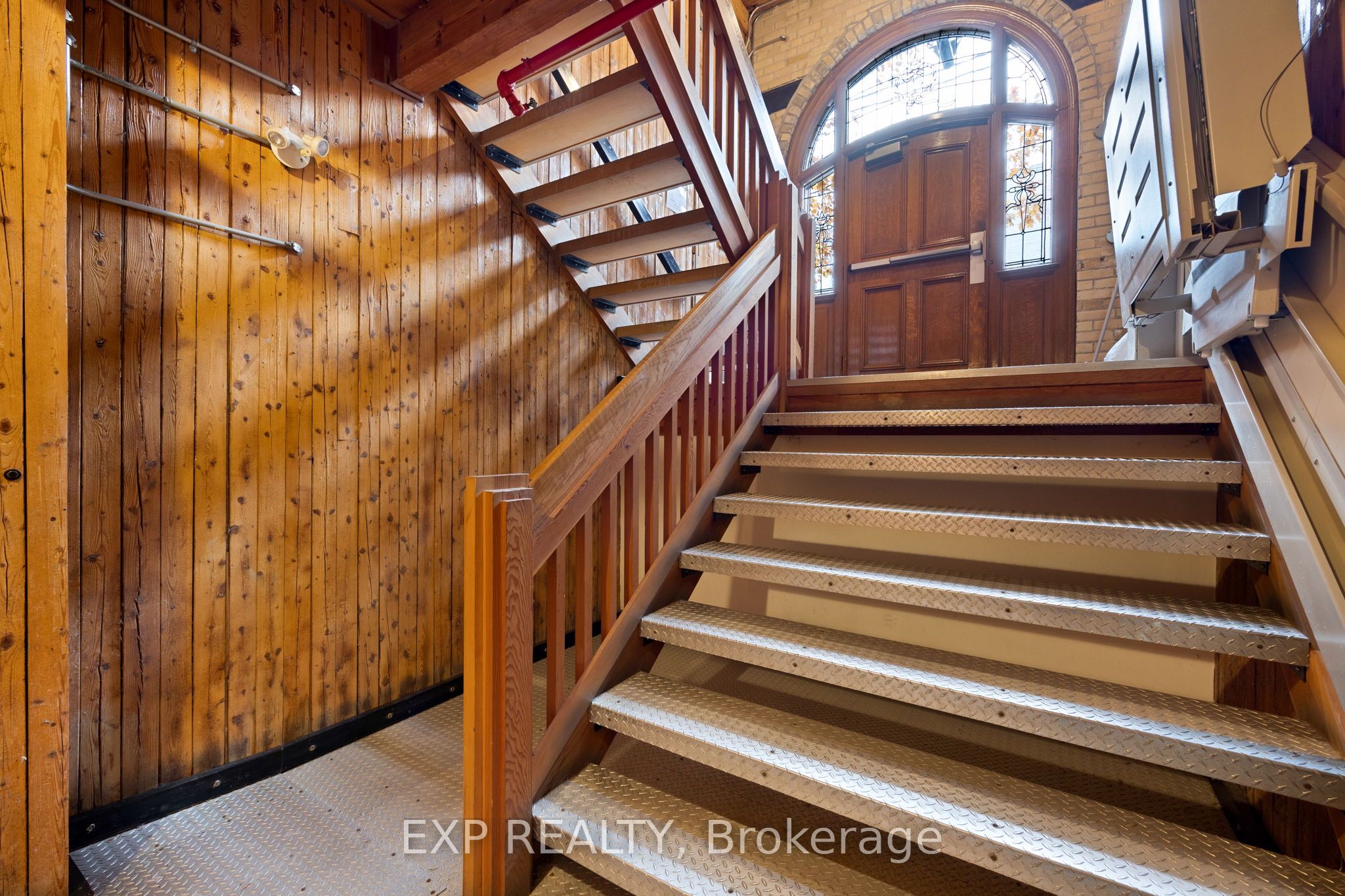 371 Wallace Avenue, #2