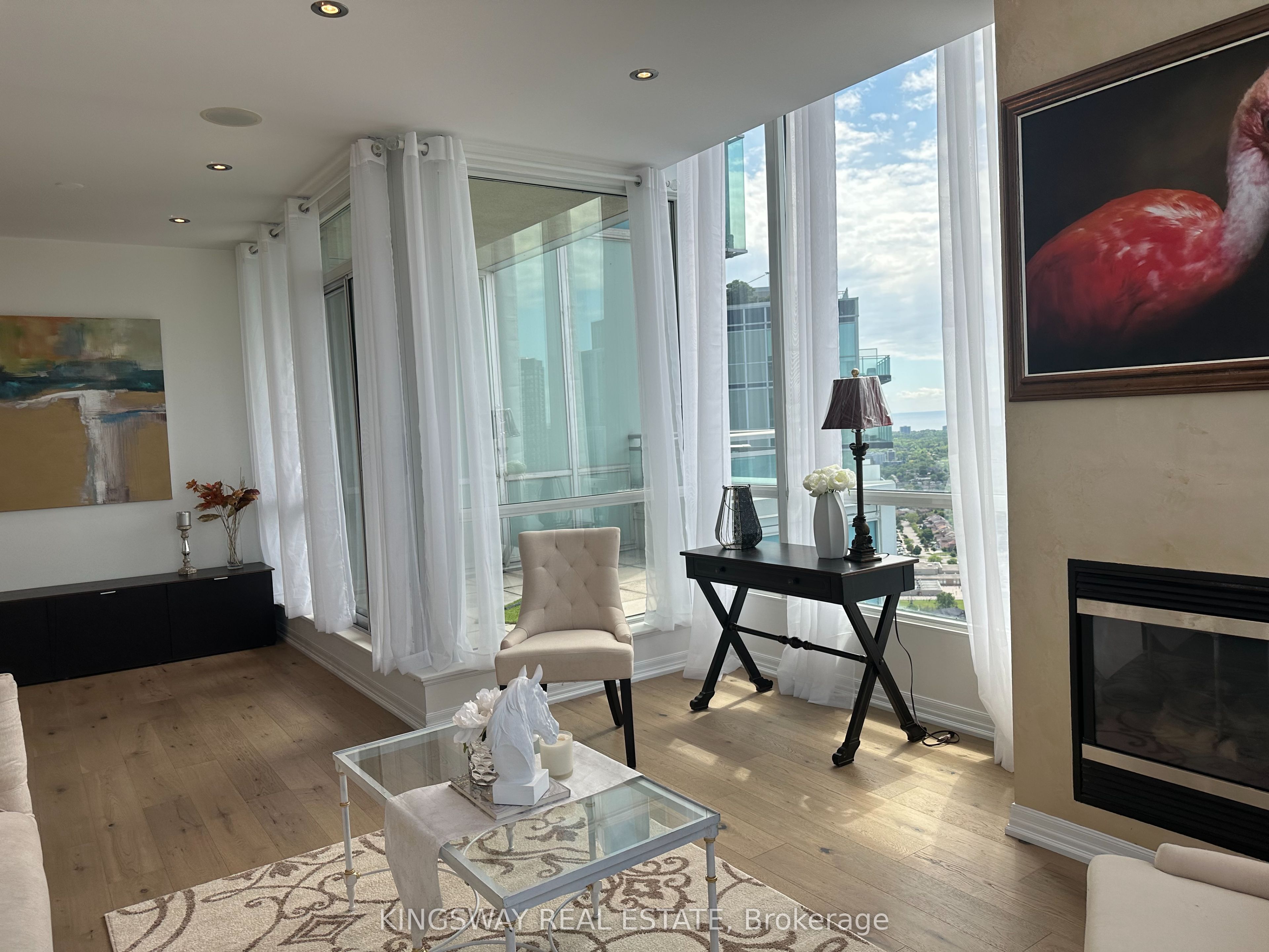 220 Burnhamthorpe Road W #3404
