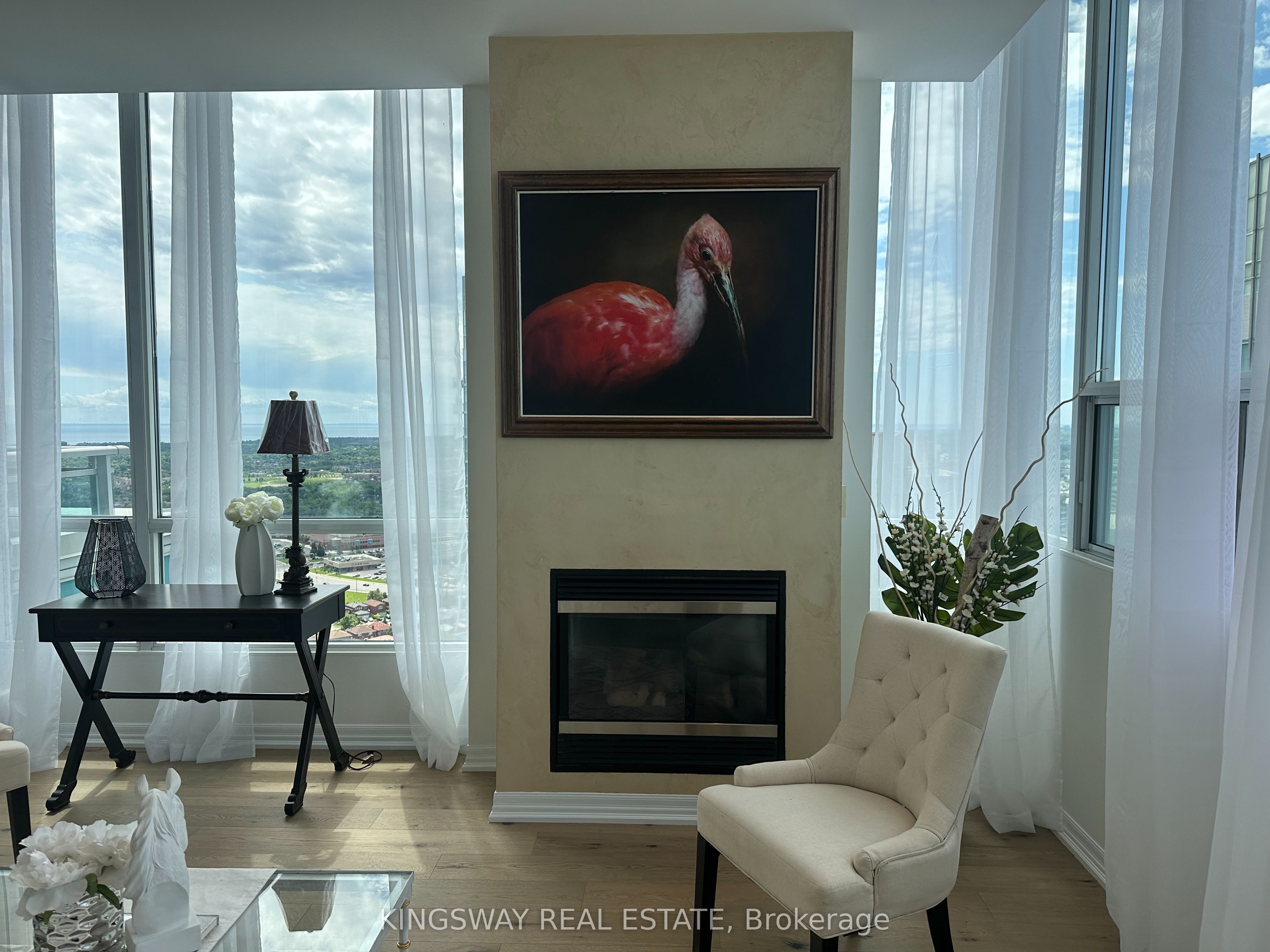220 Burnhamthorpe Road W #3404
