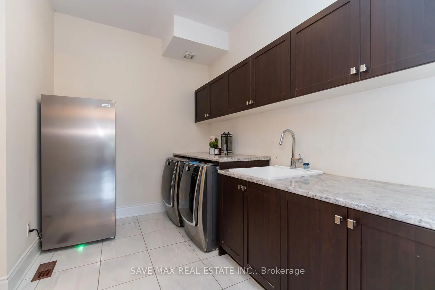 16 Layton Street
