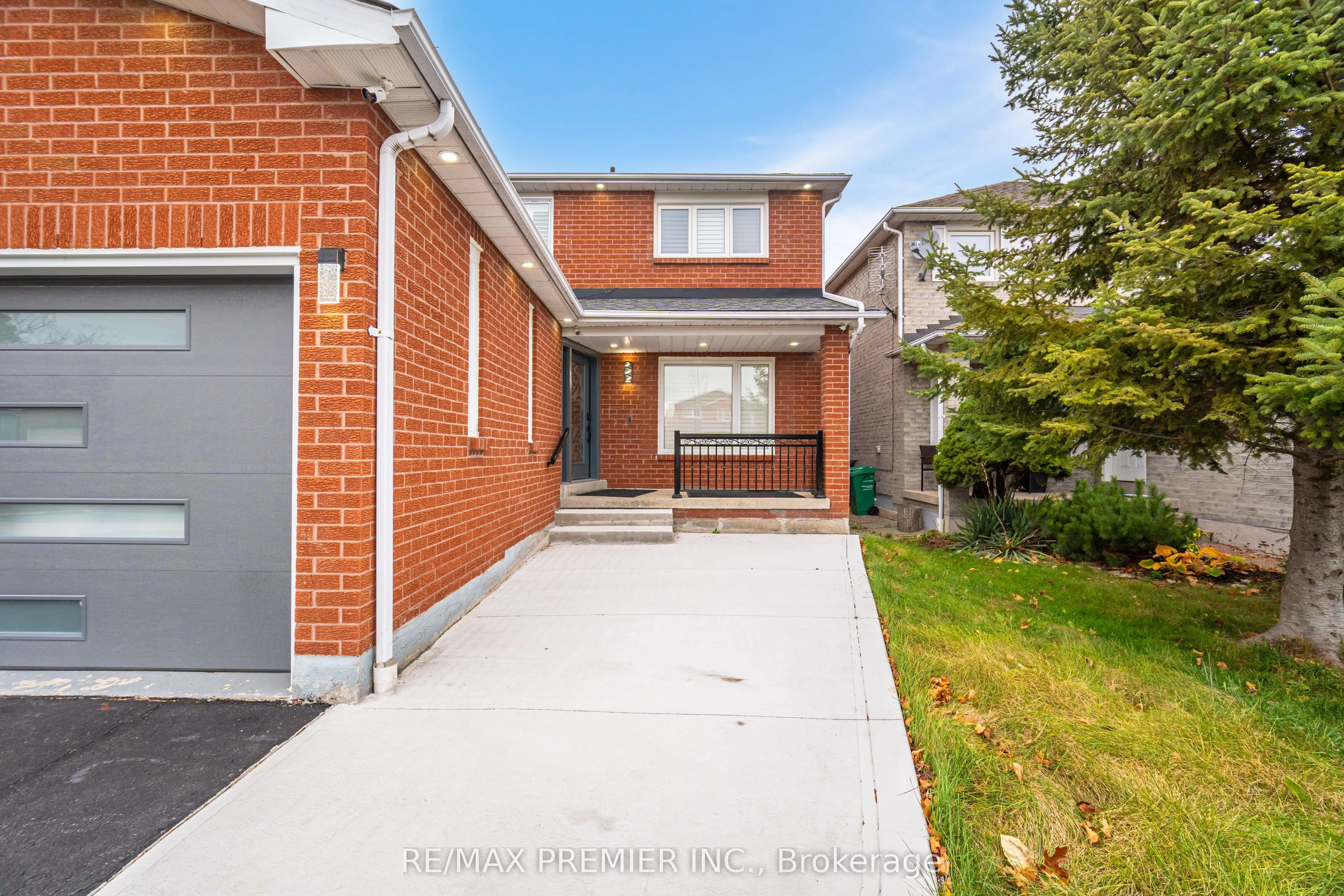 495 Fairview Road W