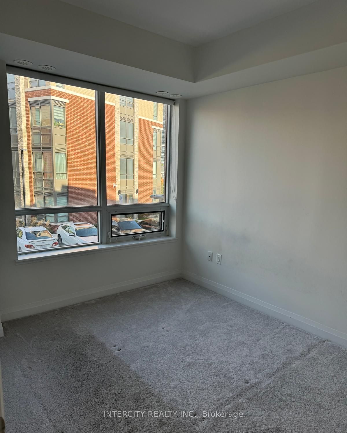 65 Attmar Drive, #255