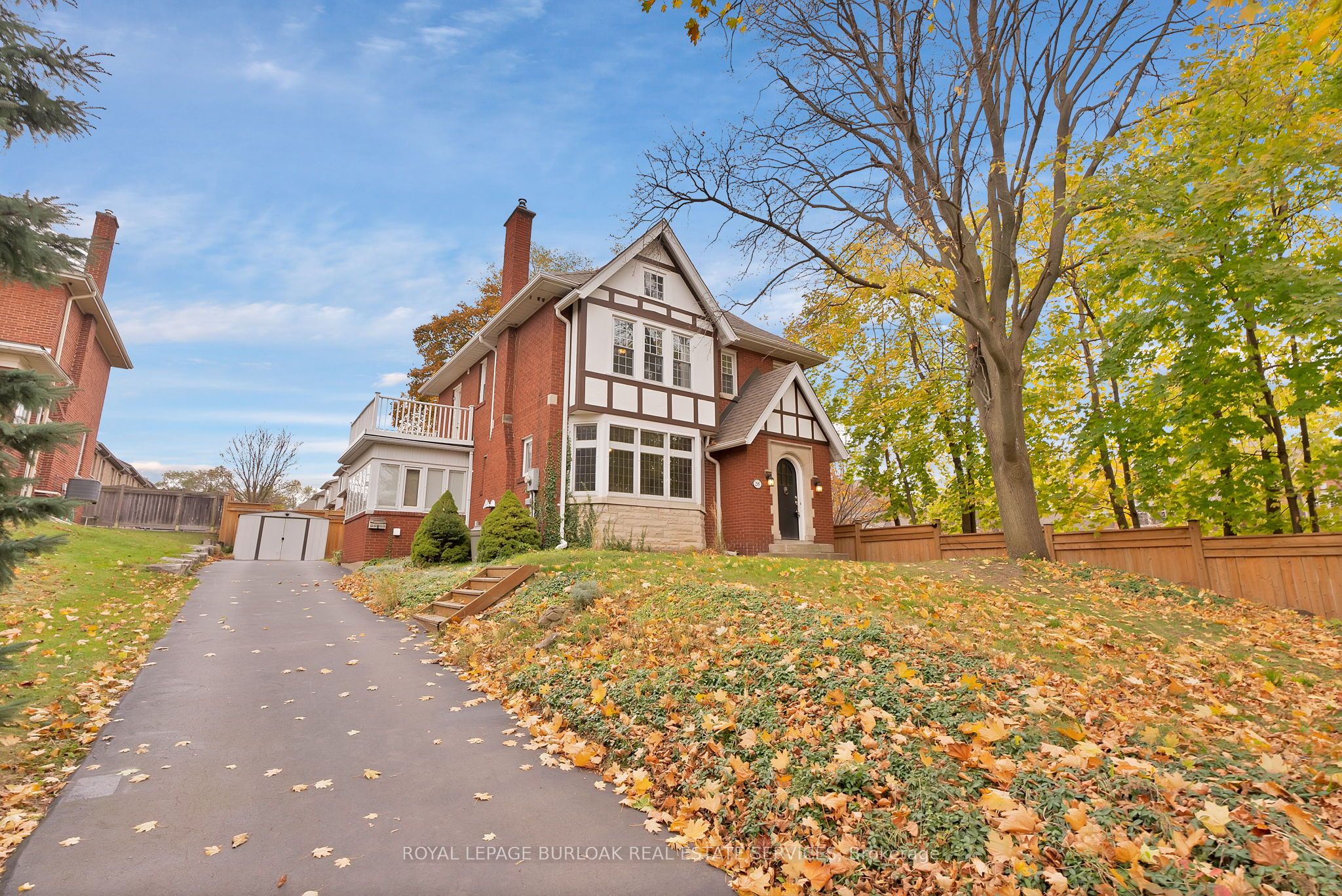 295 Plains Road W