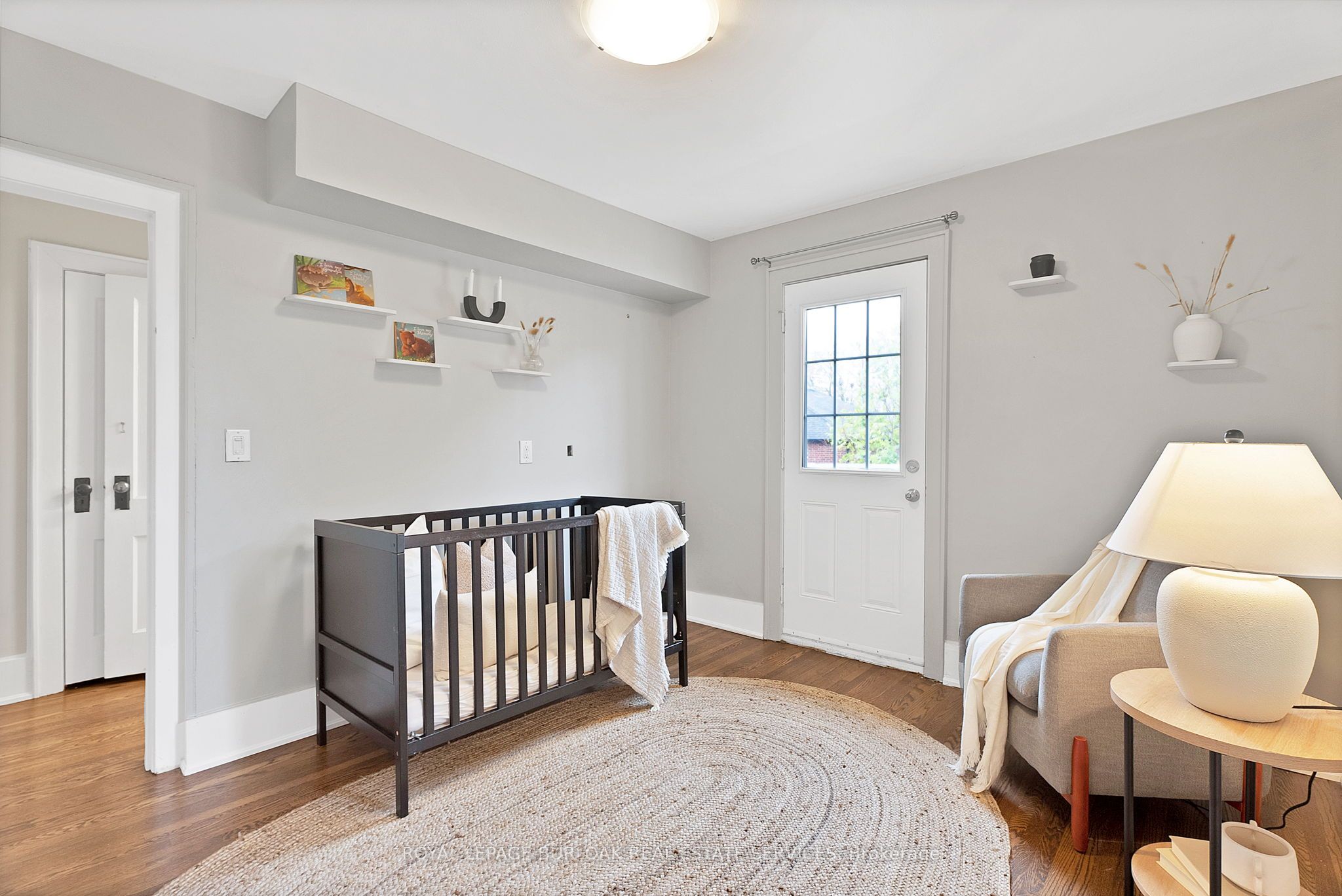 295 Plains Road W