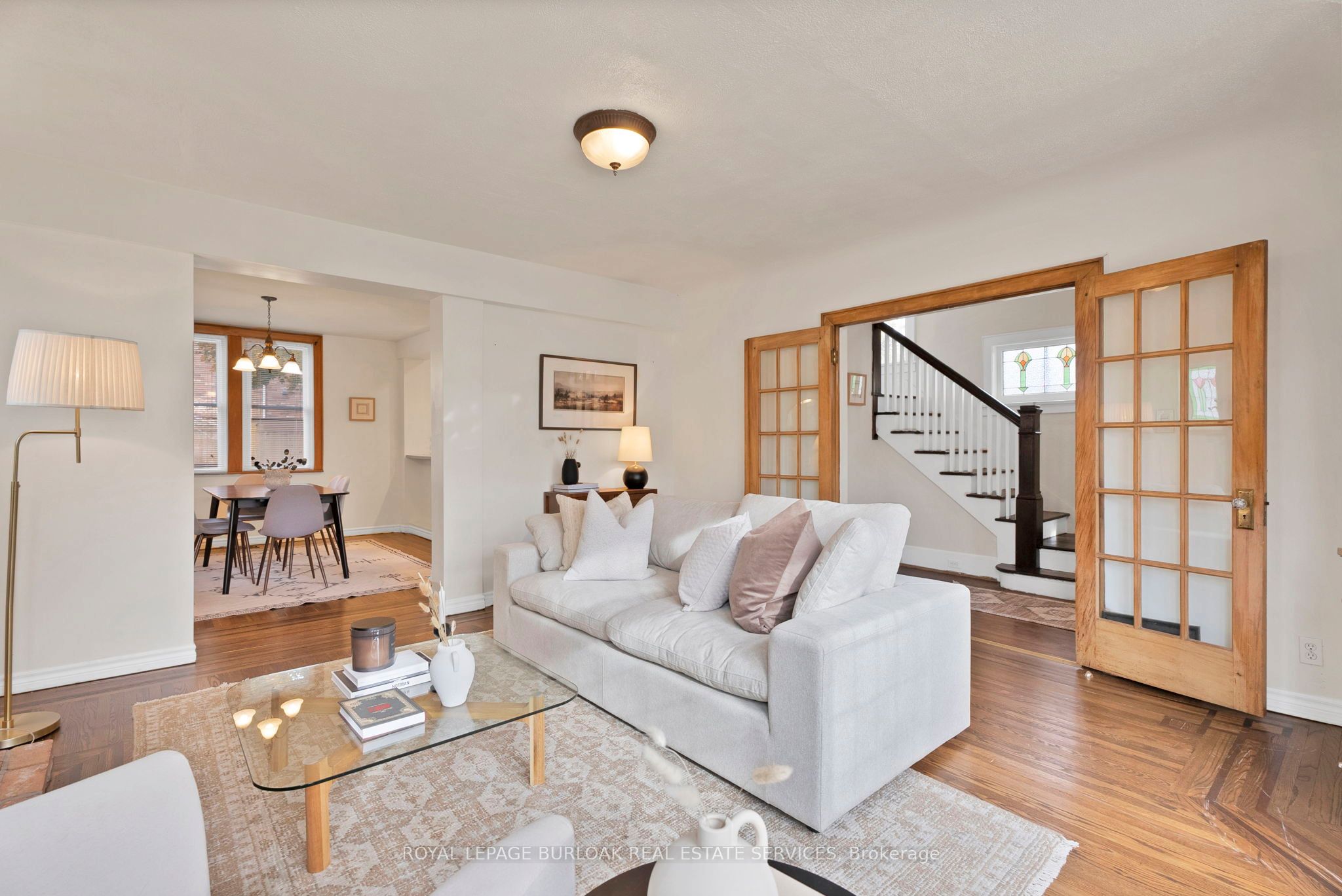 295 Plains Road W