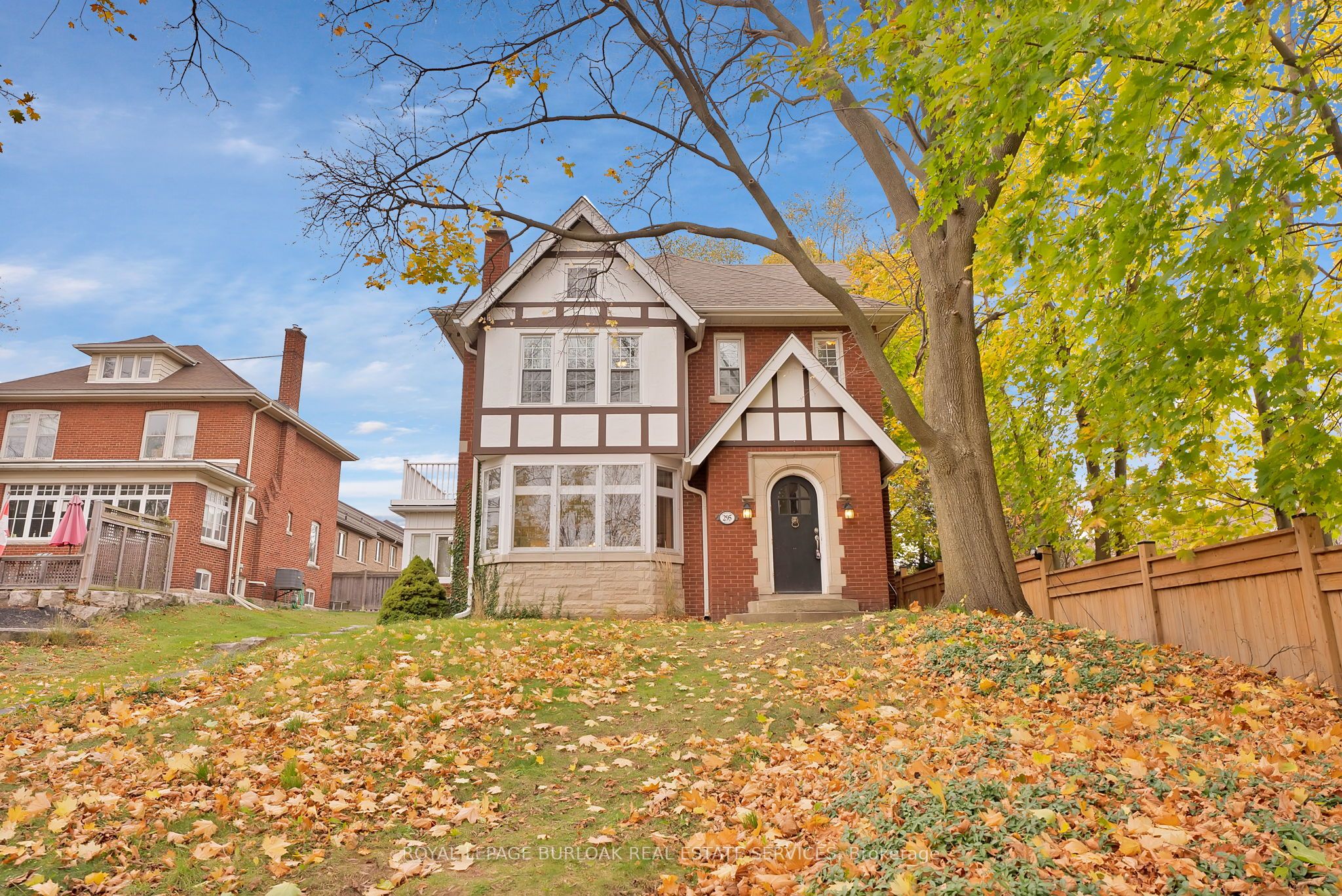 295 Plains Road W