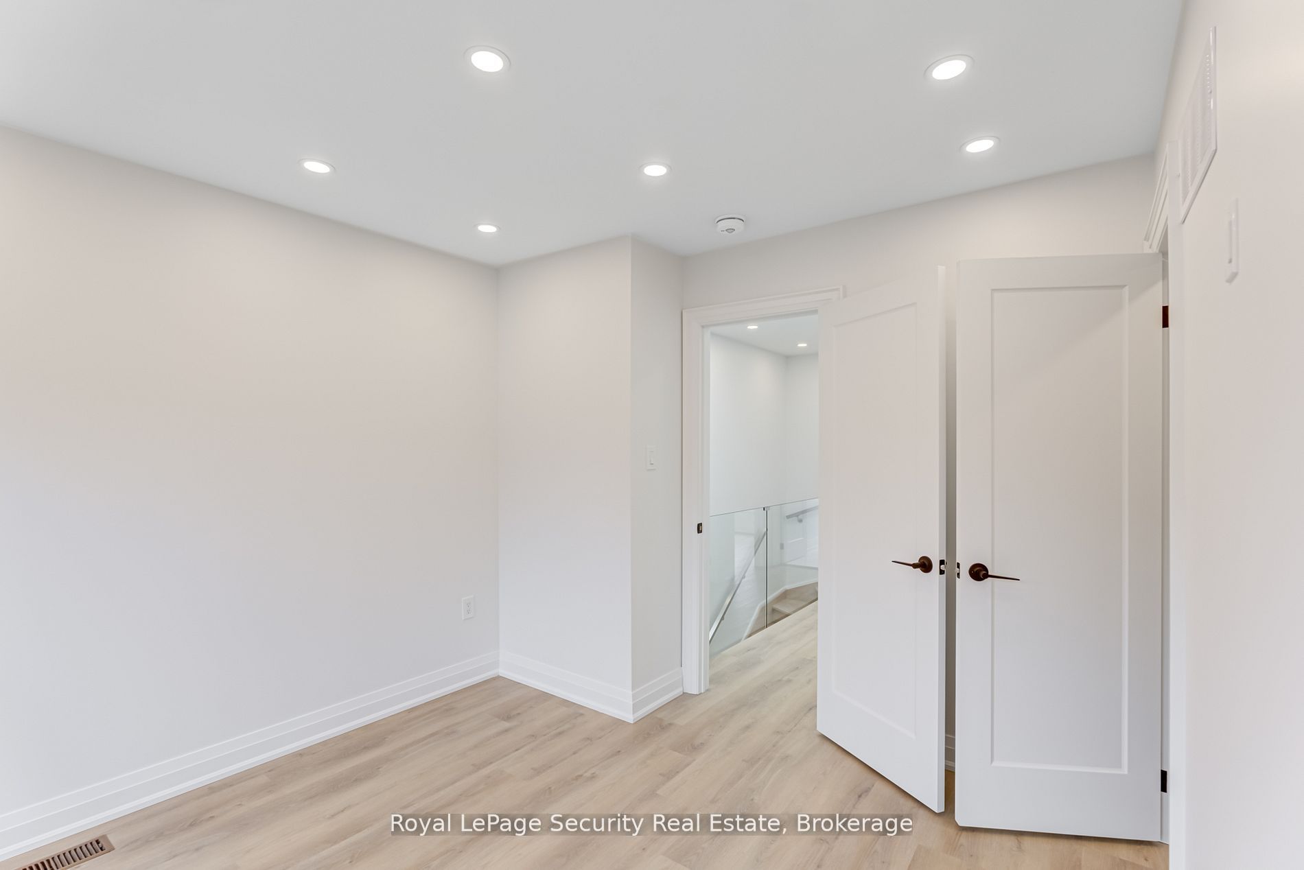706 Gladstone Avenue, #Lane
