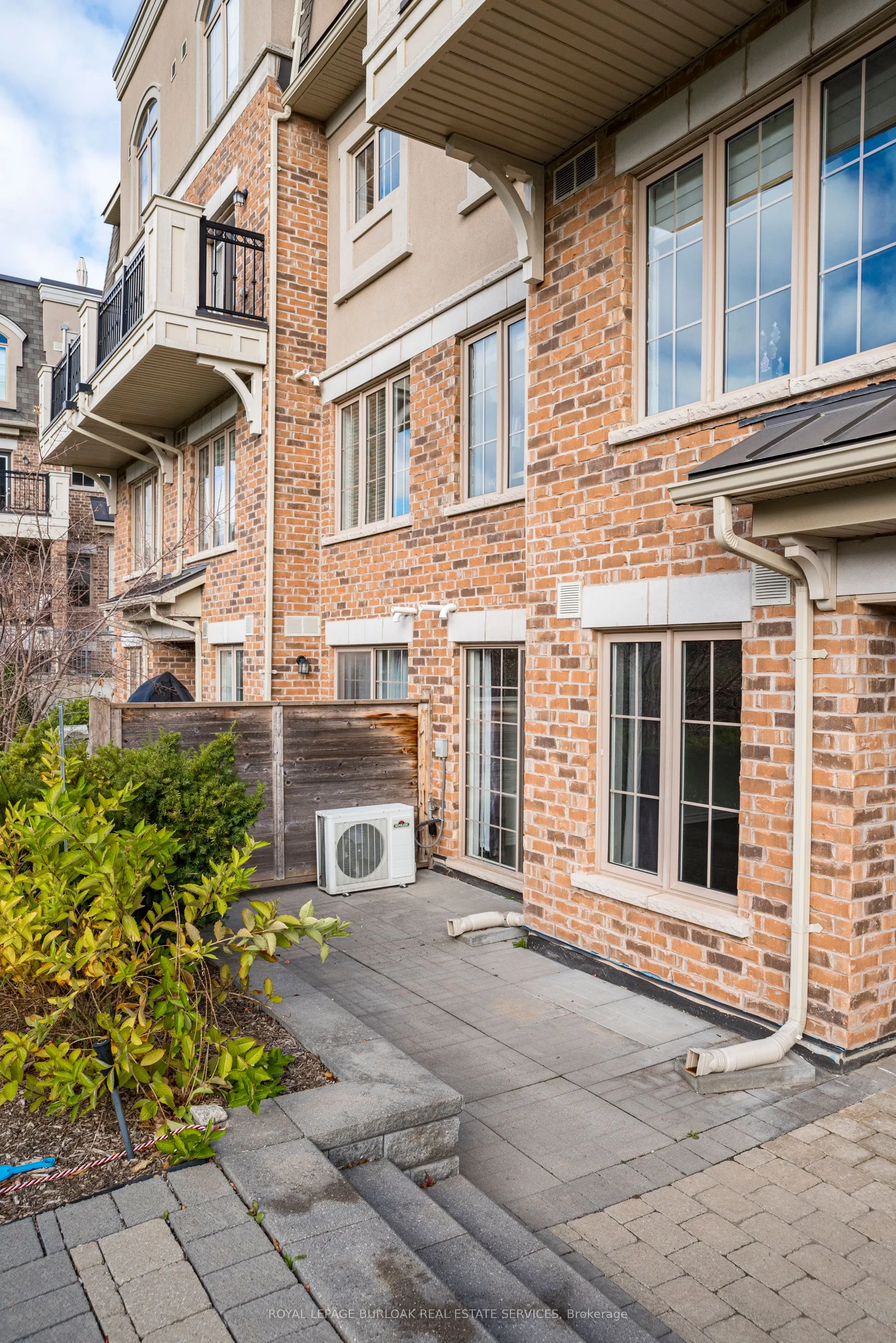 2441 Greenwich Drive, #59