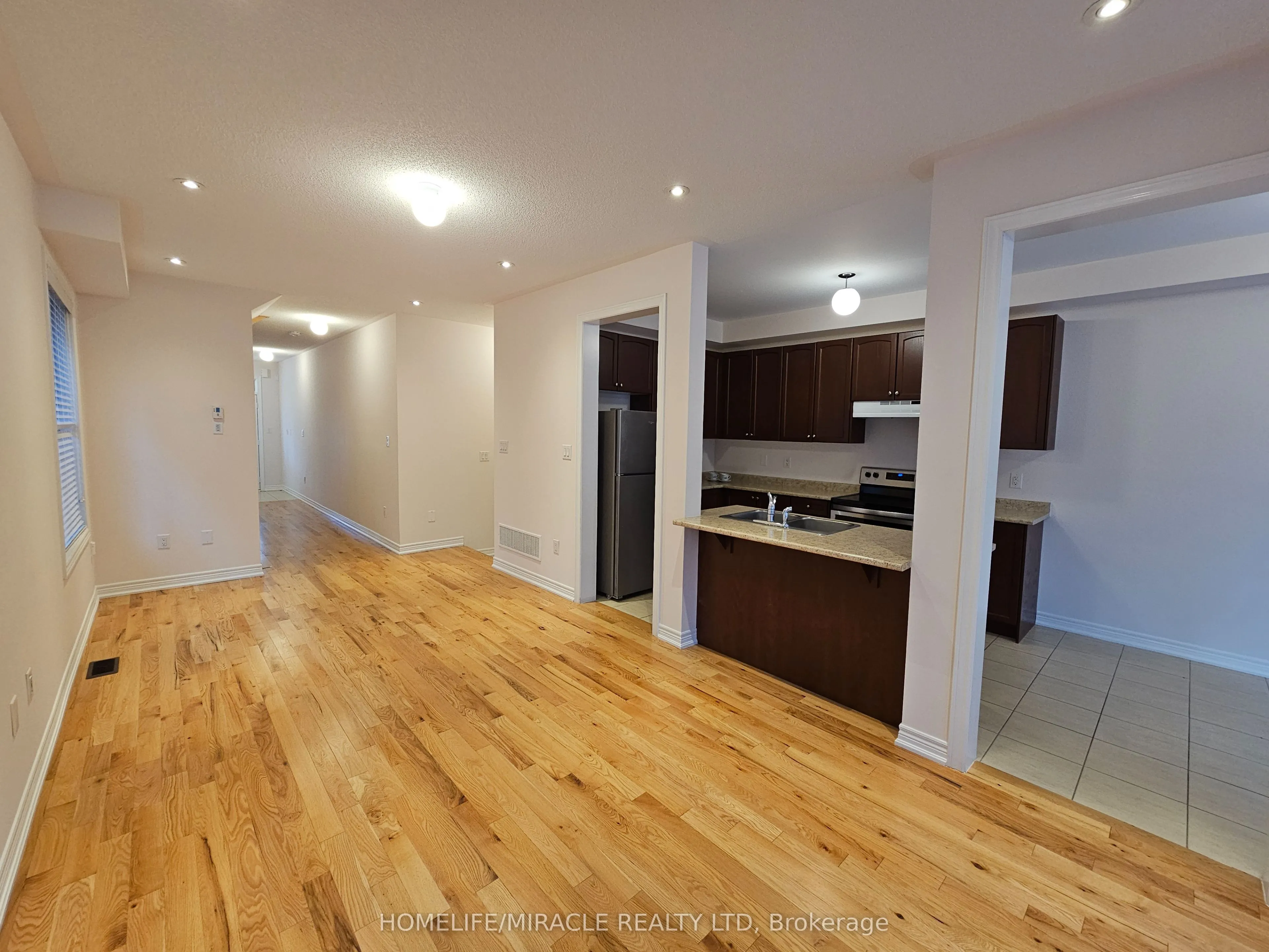 13 Goulston Street