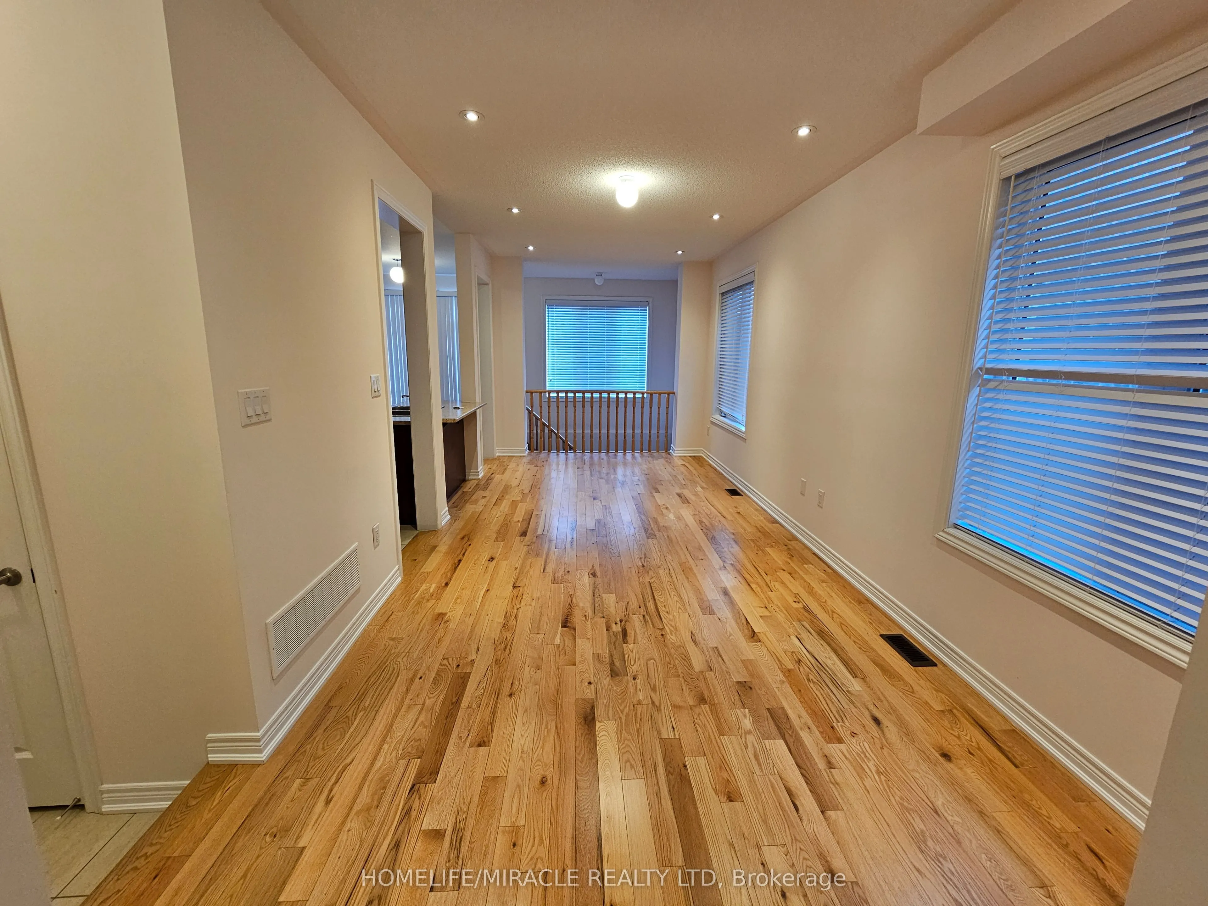 13 Goulston Street