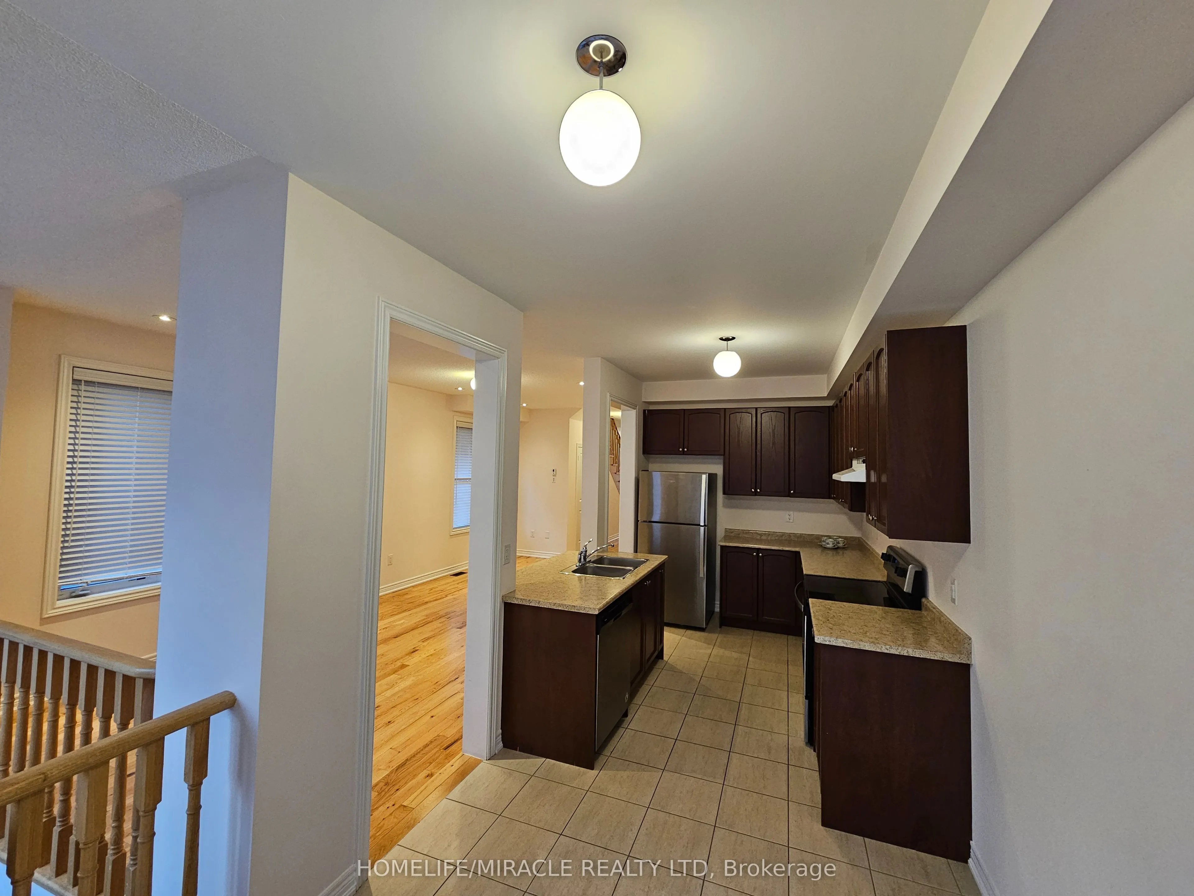13 Goulston Street
