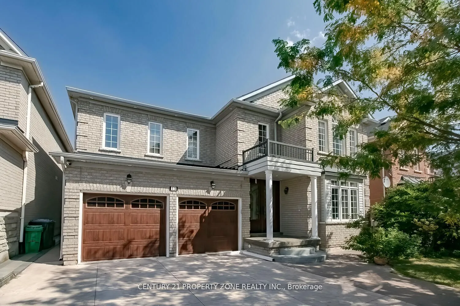 15 Vernet Crescent