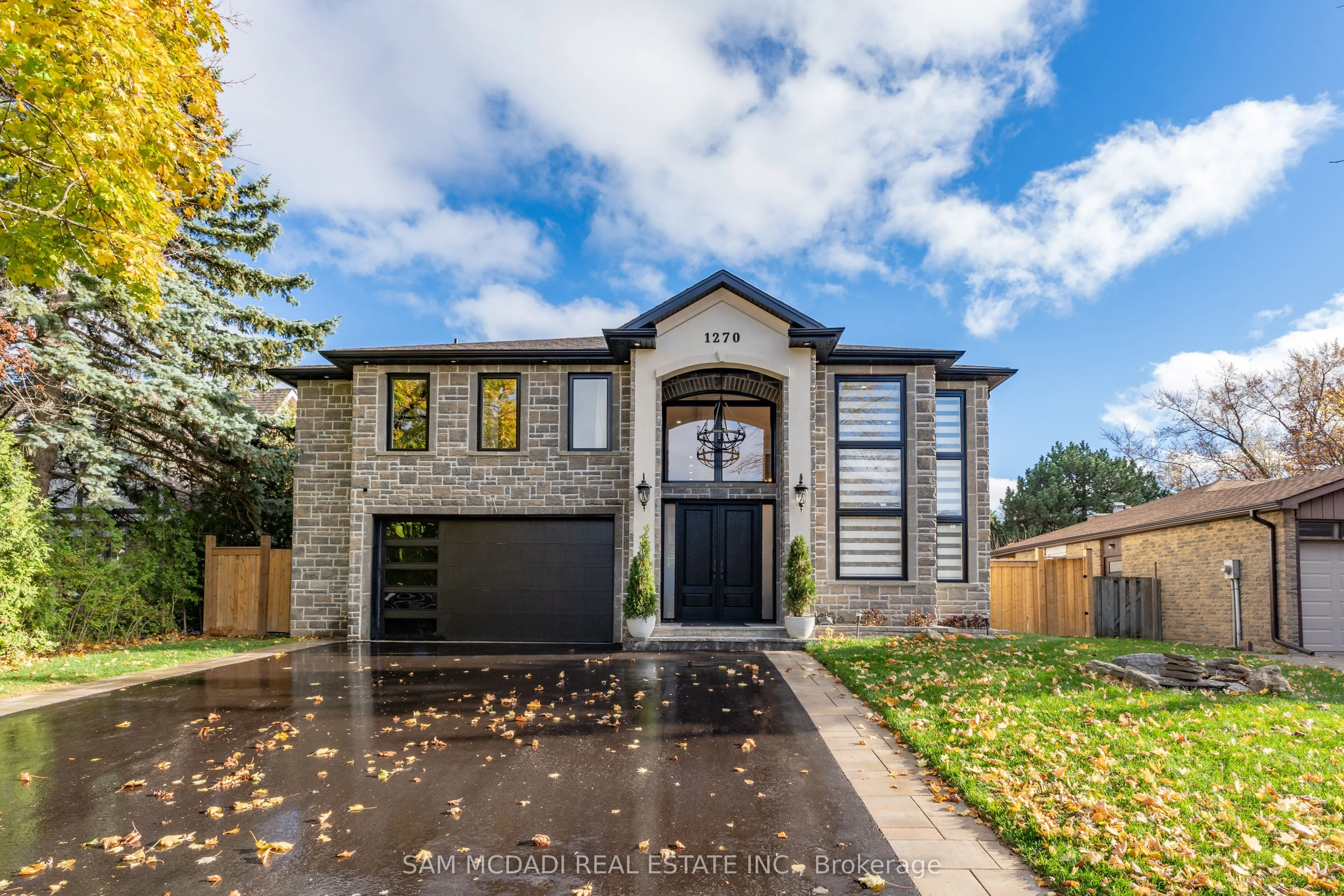 1270 Saginaw Crescent