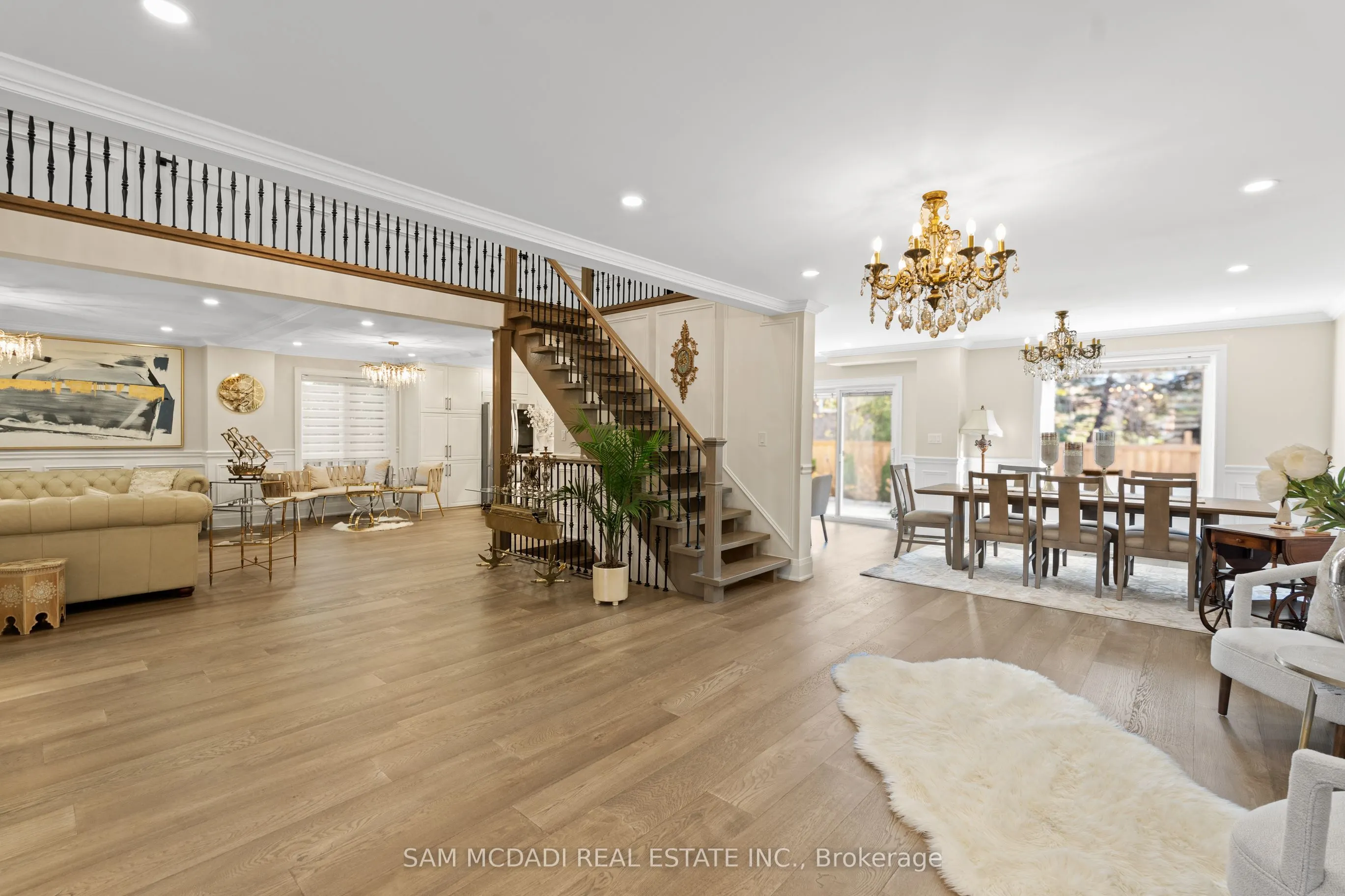 1270 Saginaw Crescent