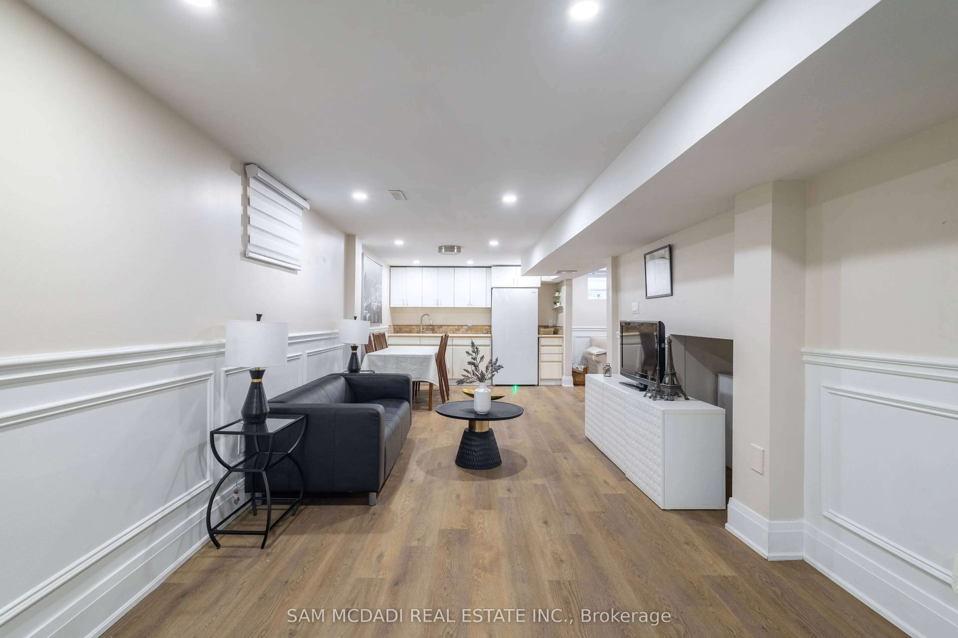 1270 Saginaw Crescent