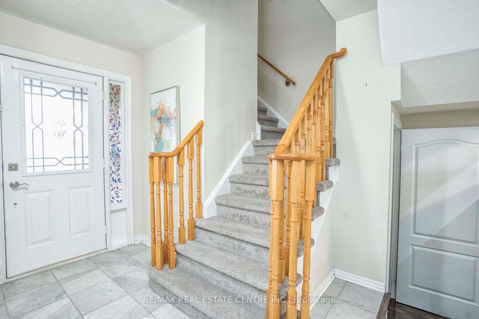 67 Quarry Edge Drive