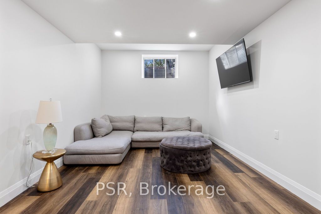308 Appleby Line