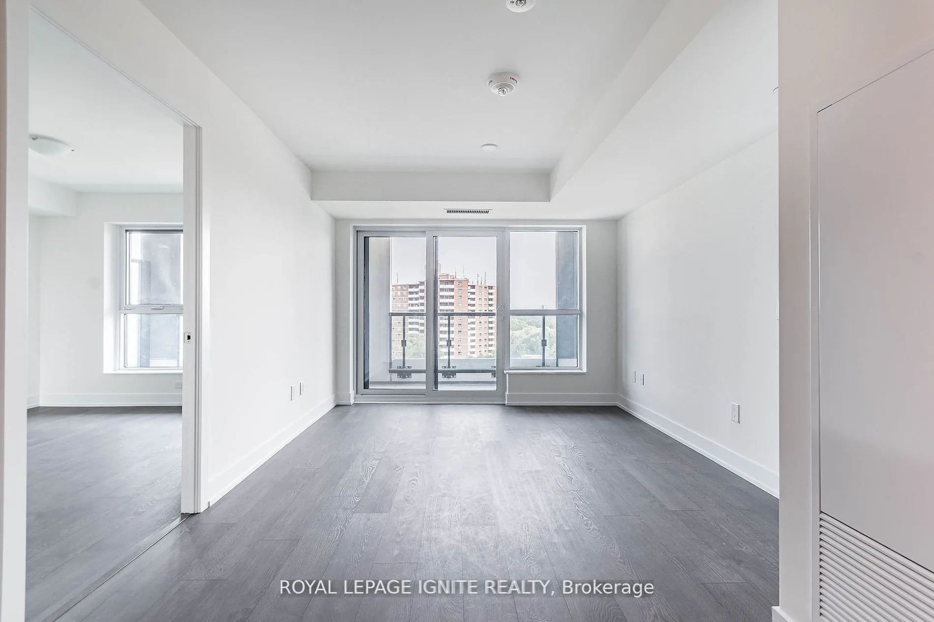 5 Mabelle Avenue, #836
