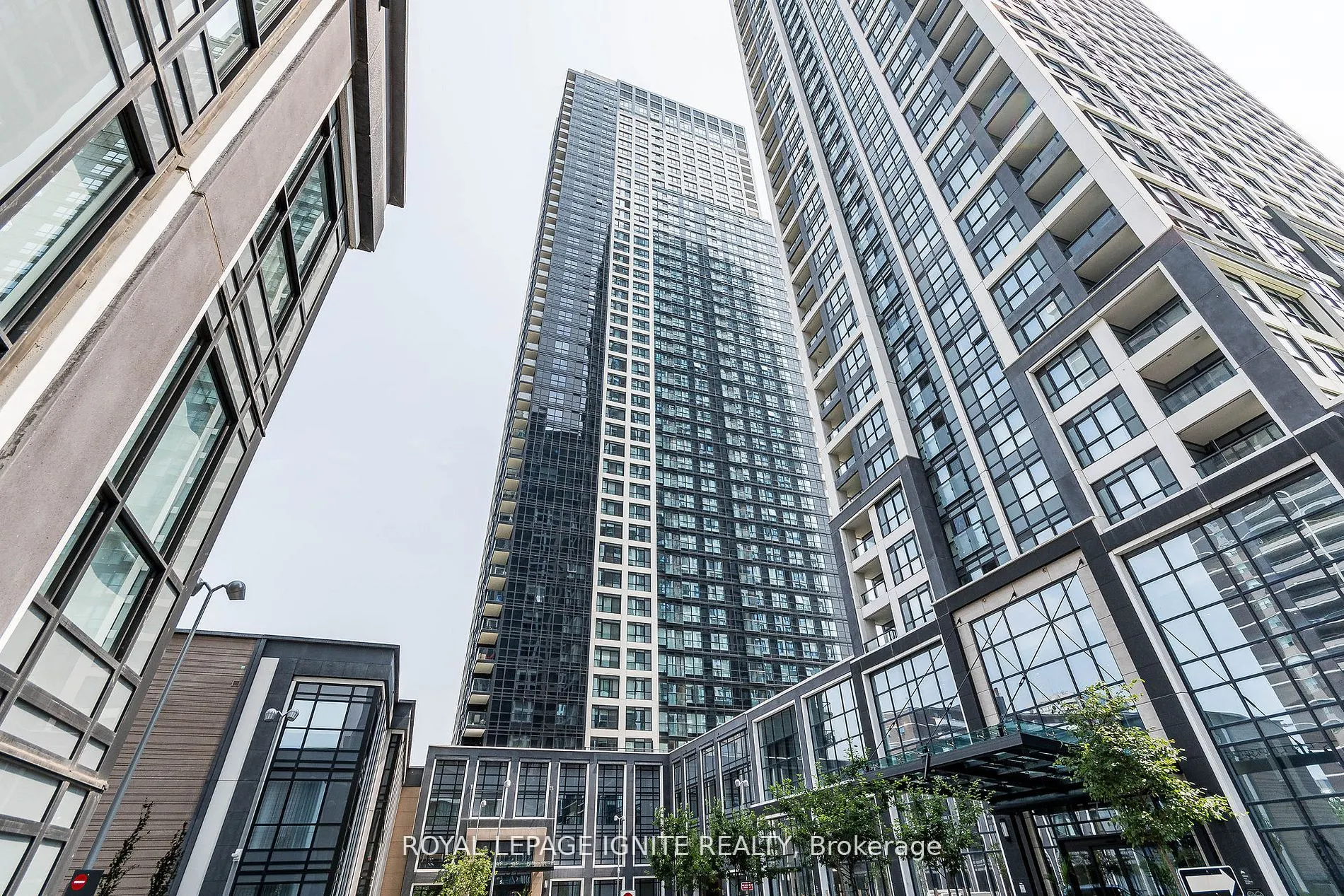 5 Mabelle Avenue, #836
