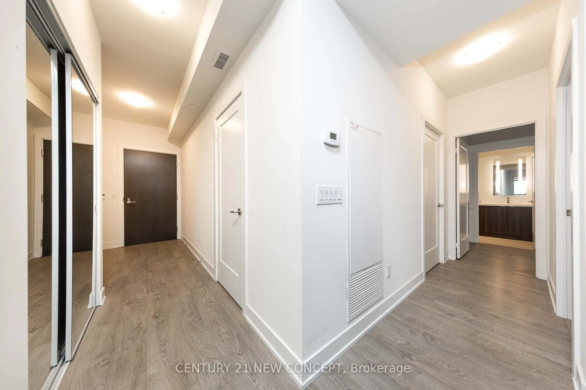 5 Mabelle Avenue #4228