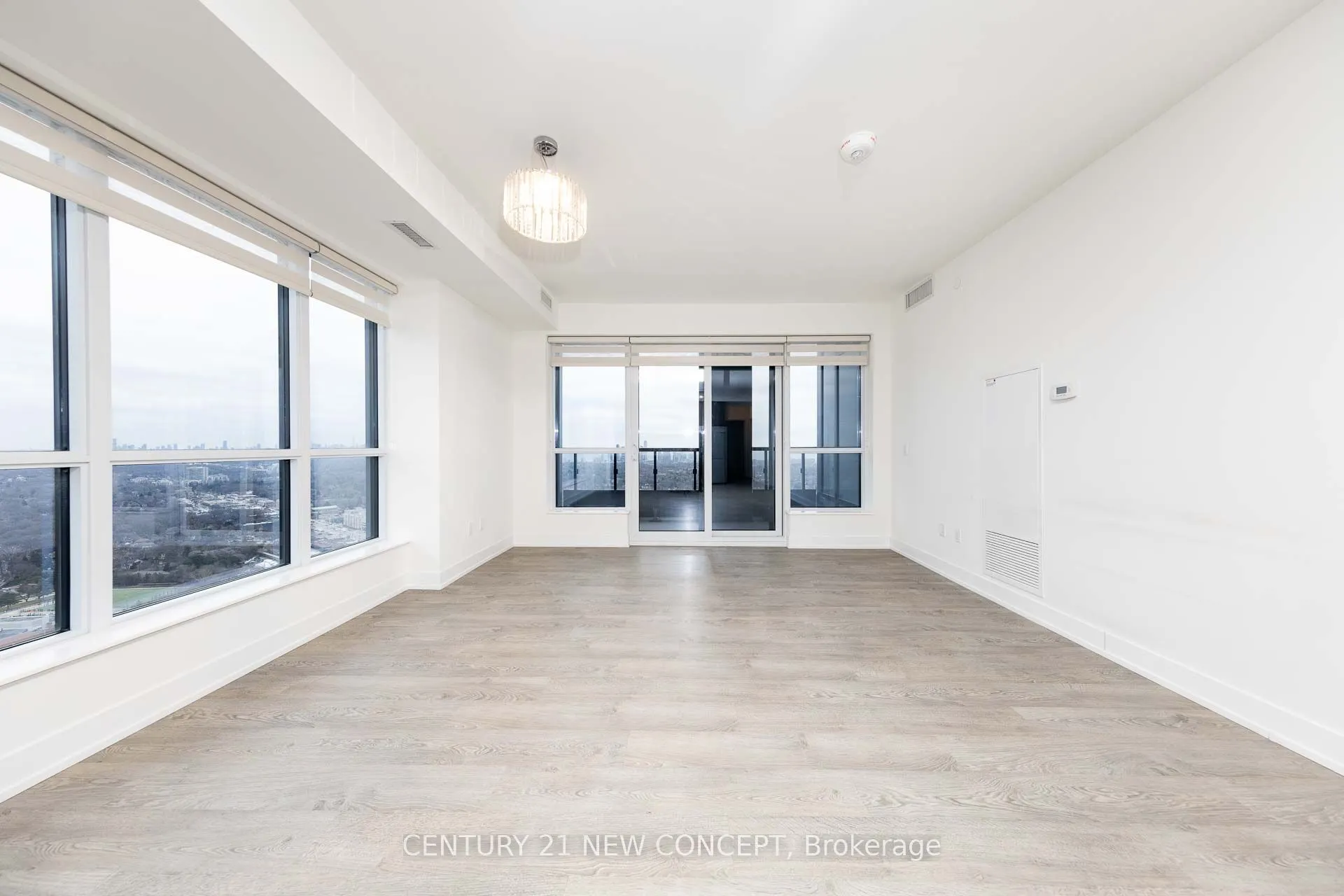 5 Mabelle Avenue #4228