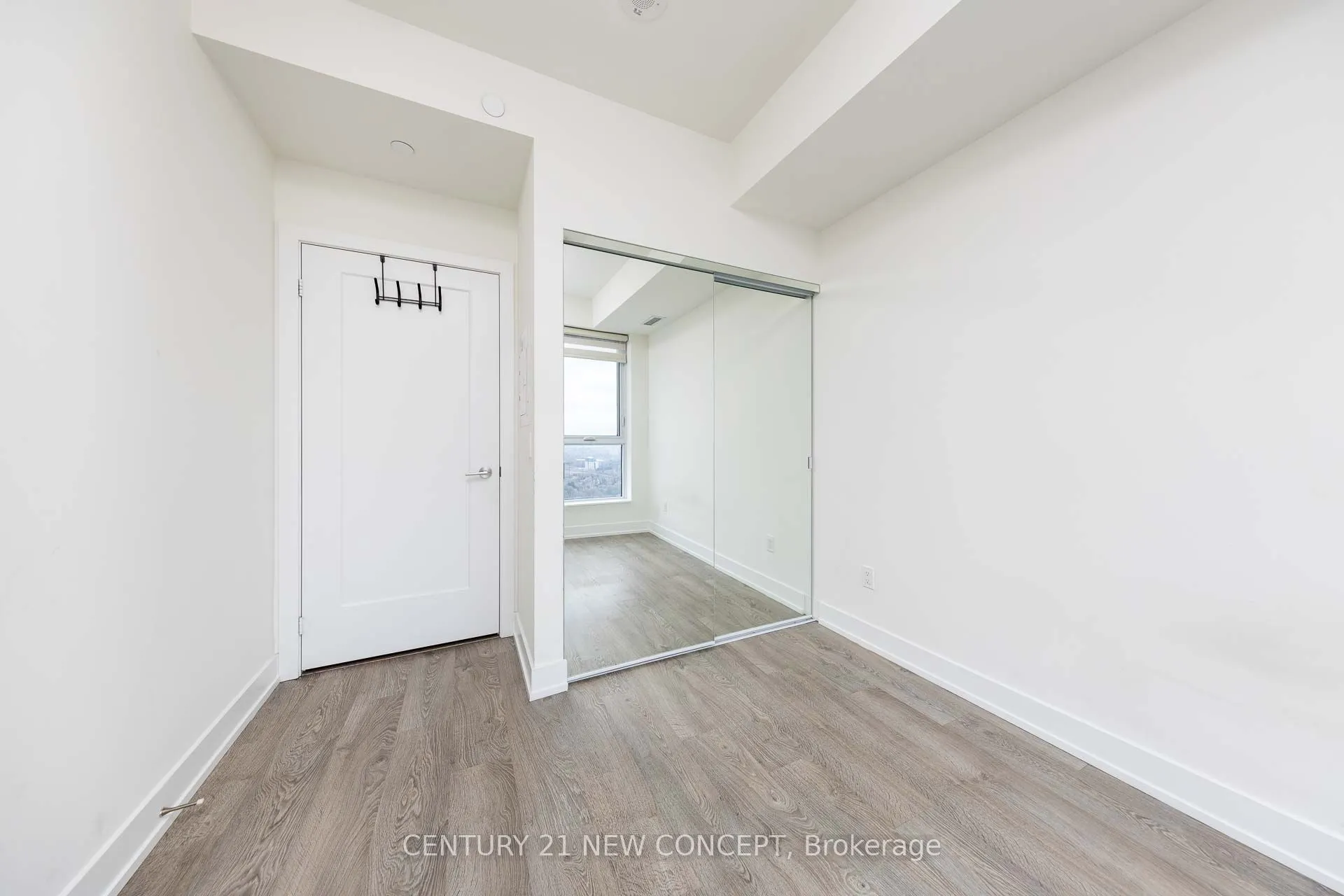 5 Mabelle Avenue #4228