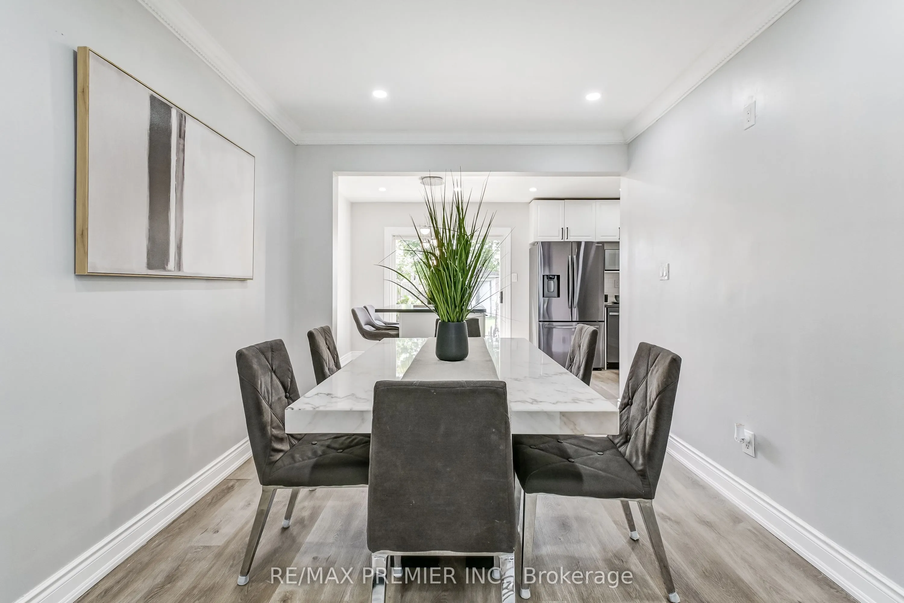28 Navenby Crescent