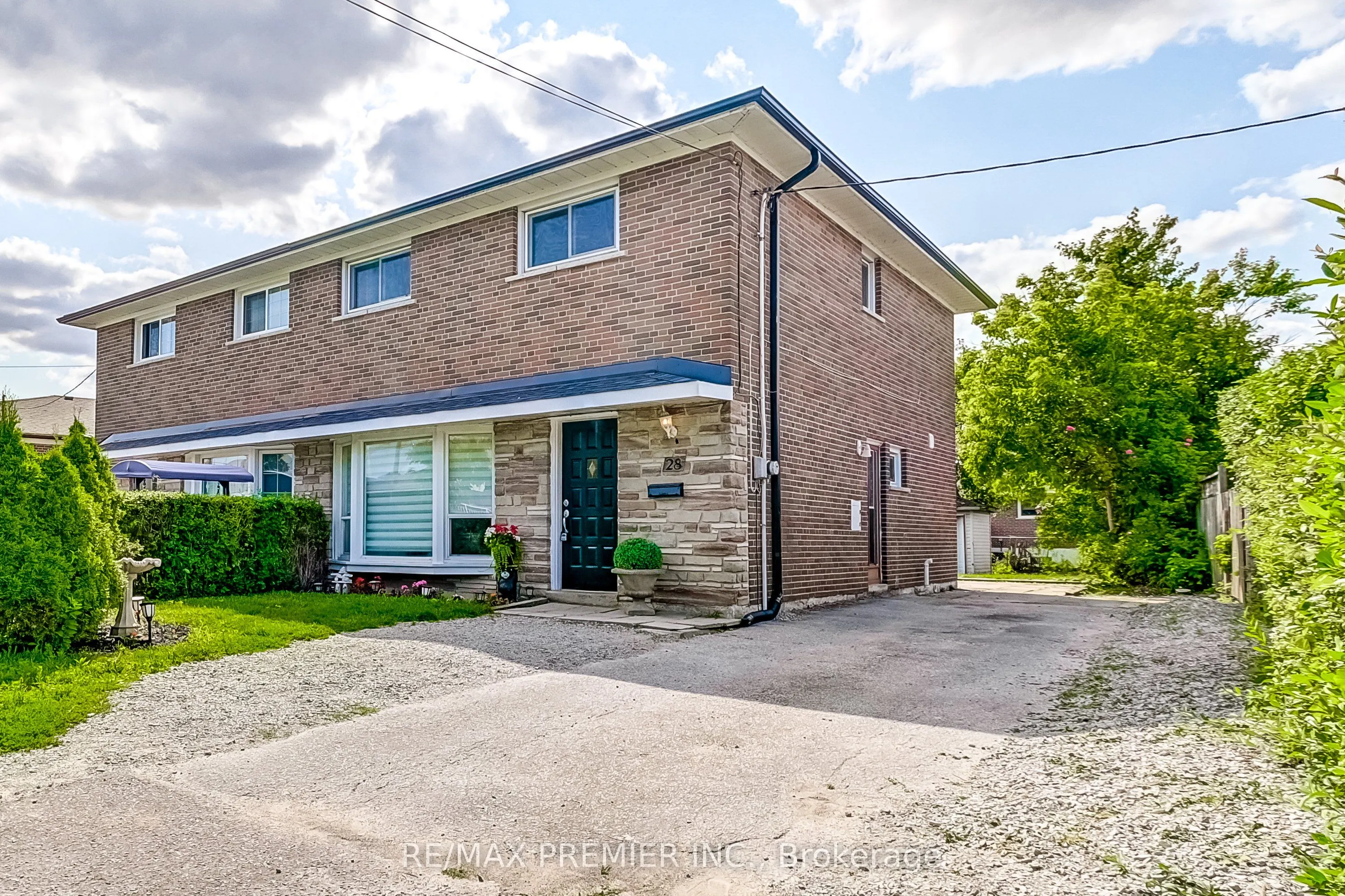 28 Navenby Crescent