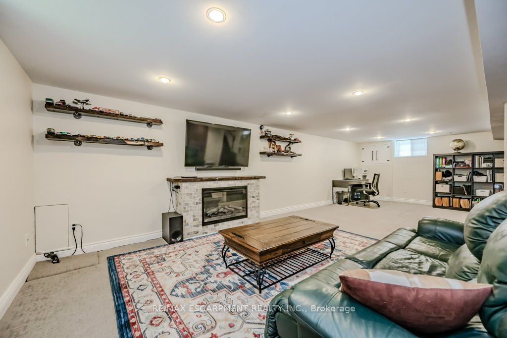 412 Valermo Drive