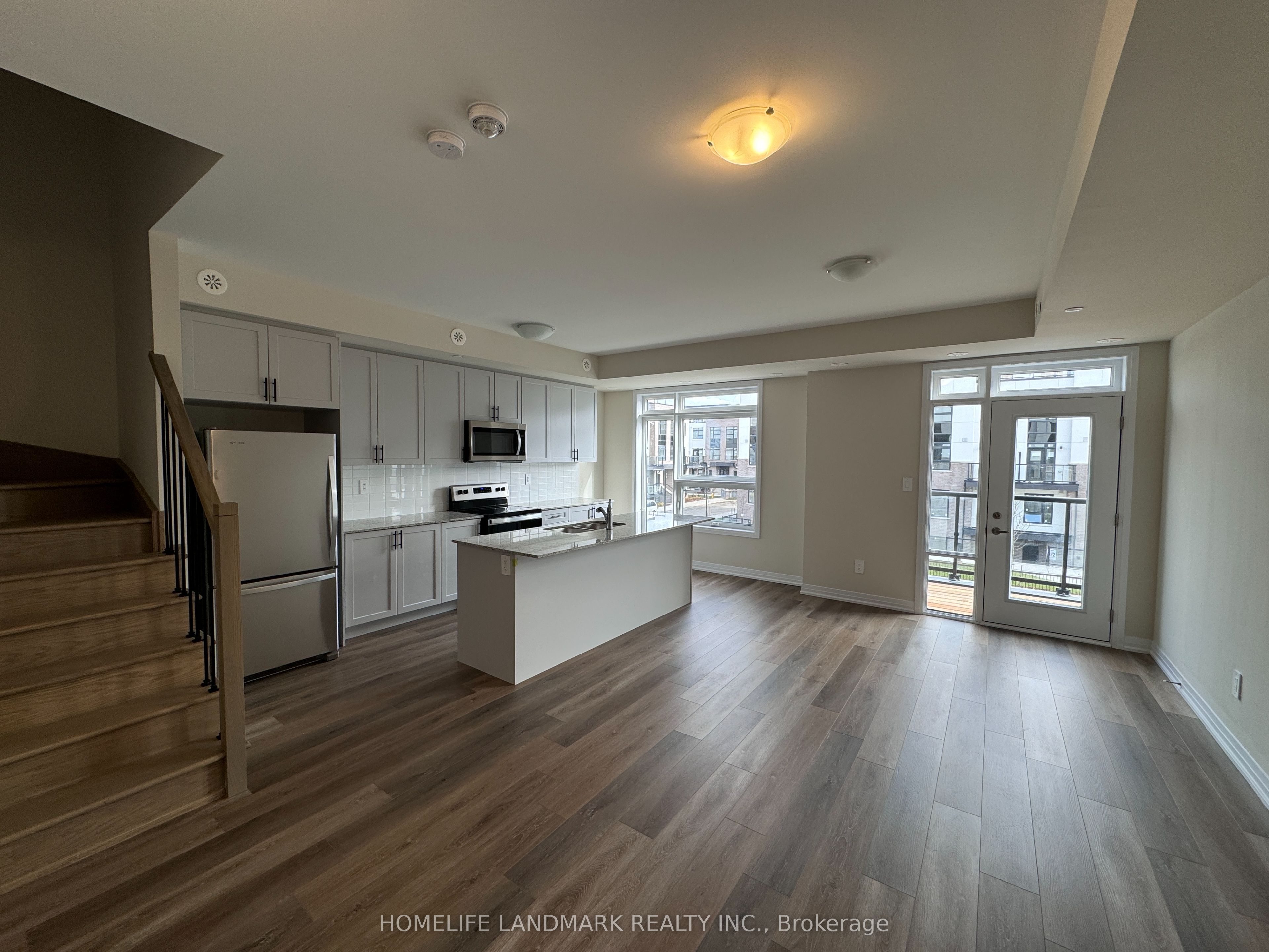 1593 Rose Way #109