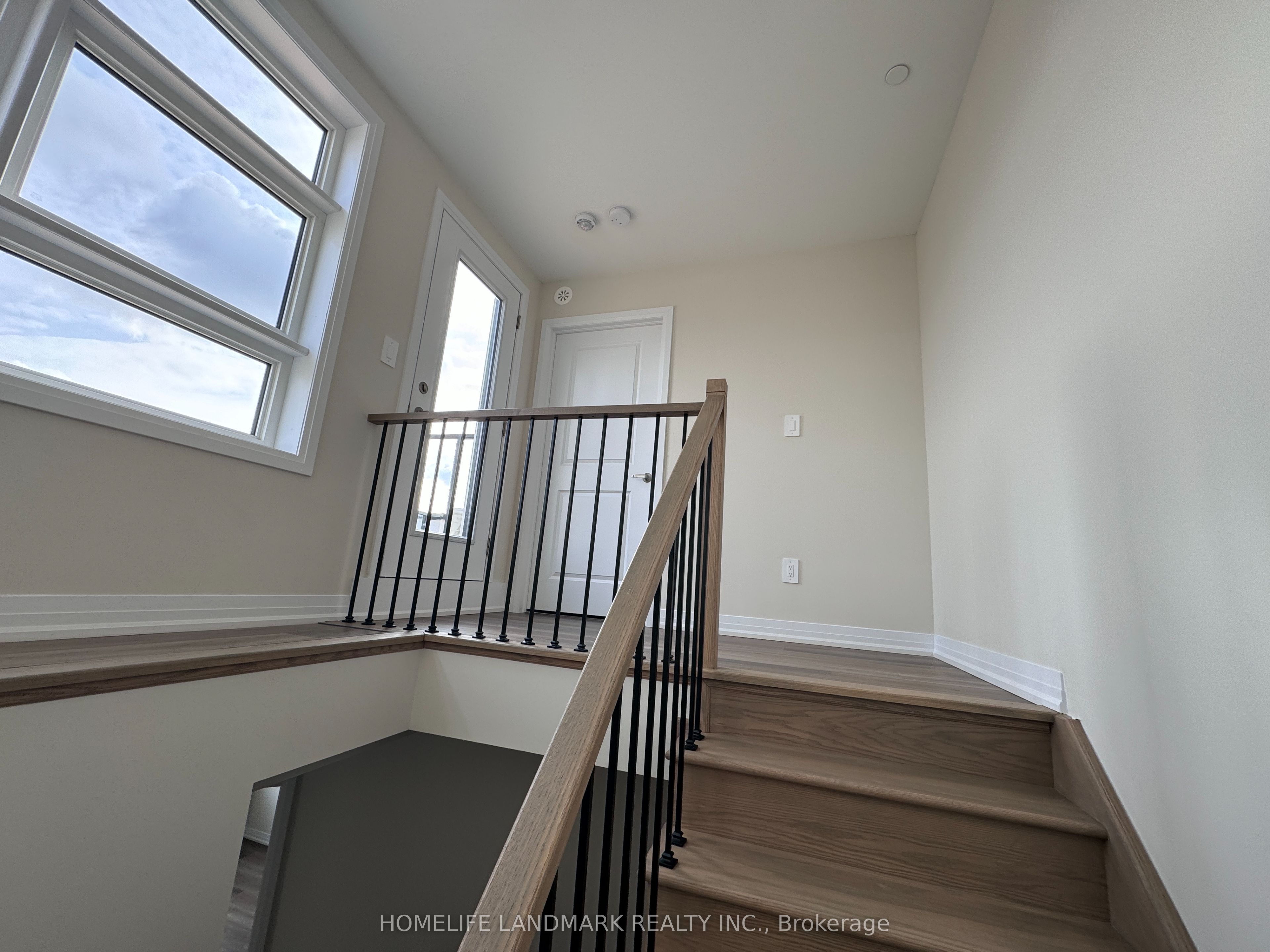 1593 Rose Way #109