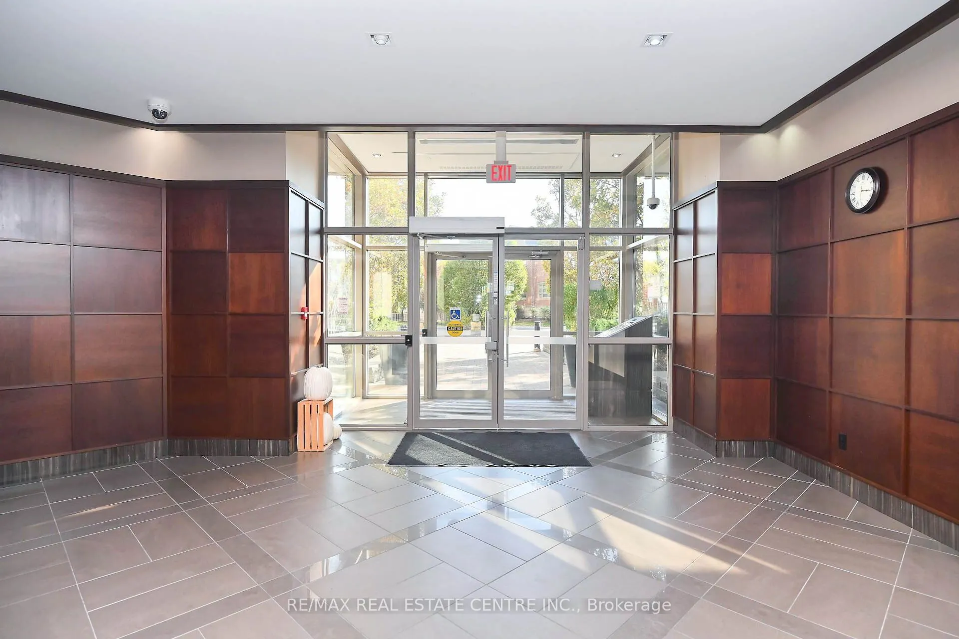 2480 Prince Michael Drive, #414