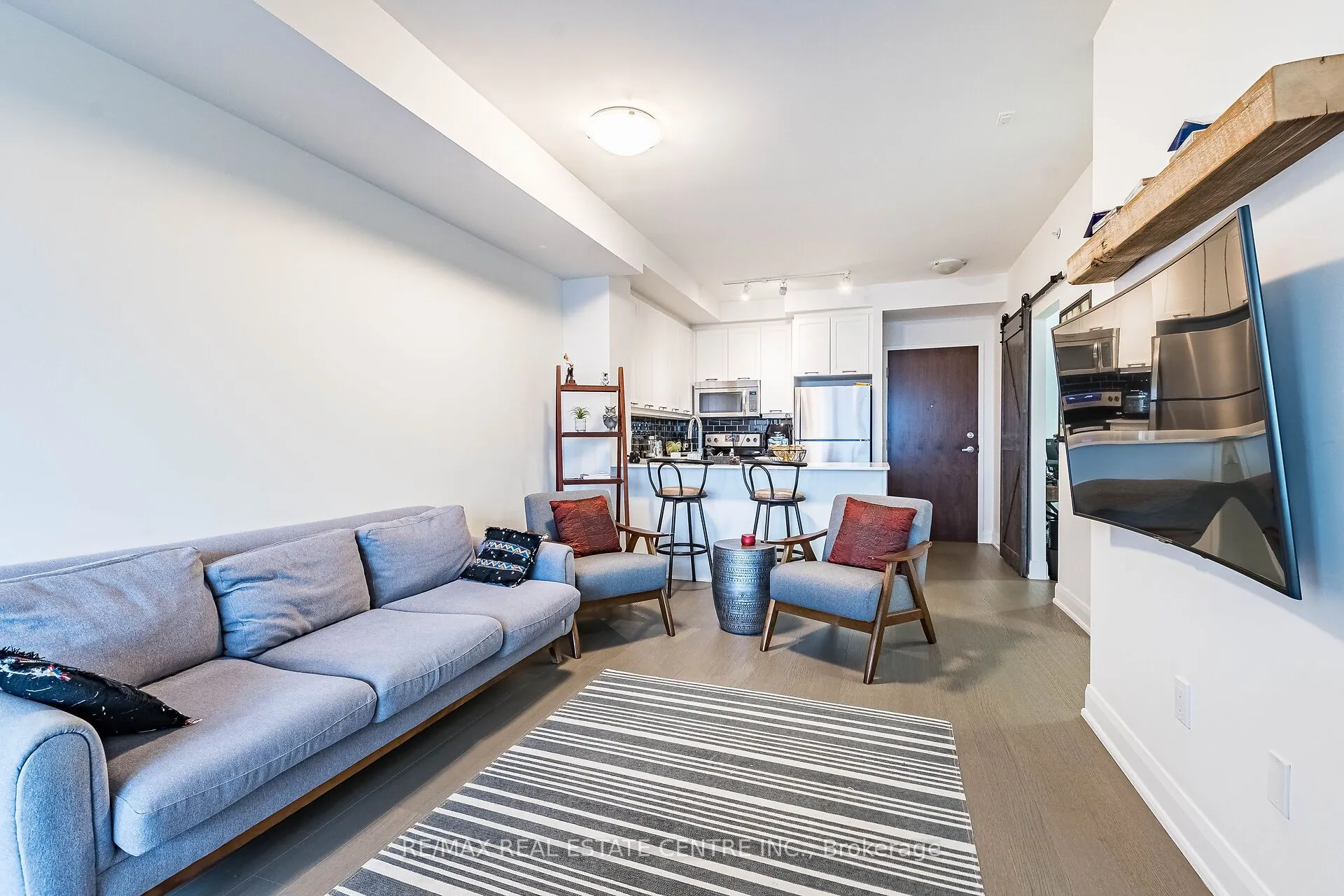 2480 Prince Michael Drive, #414