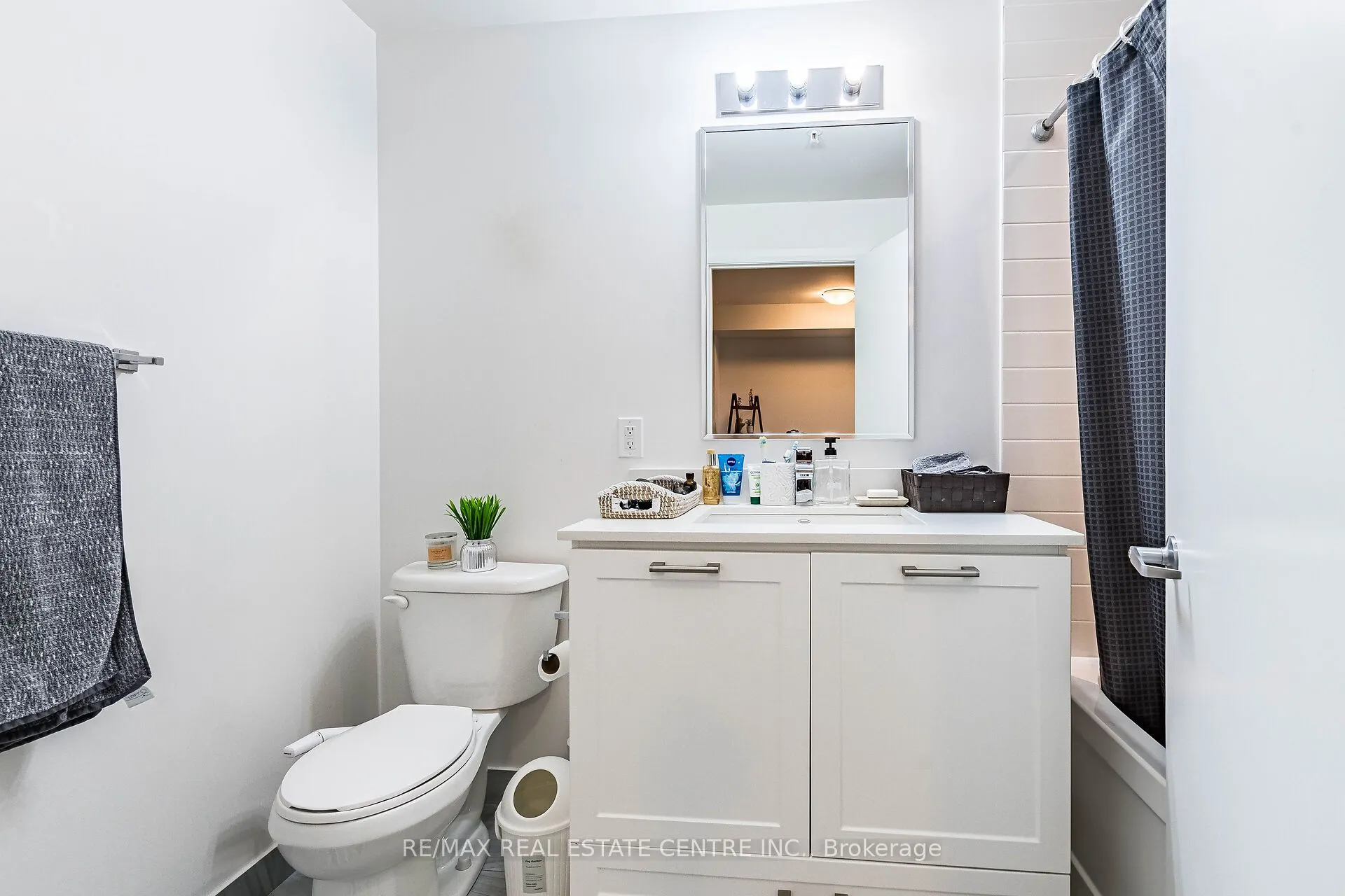 2480 Prince Michael Drive, #414