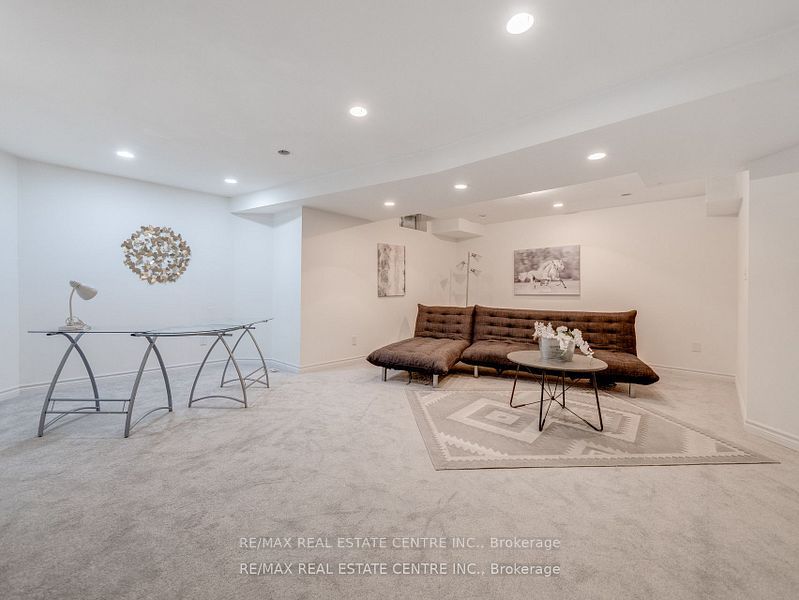 1306 Sandpiper Road