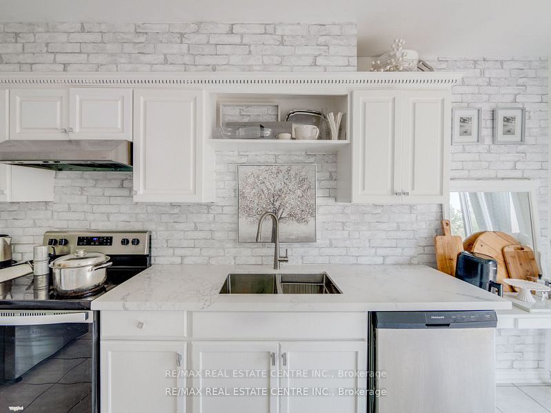 1306 Sandpiper Road