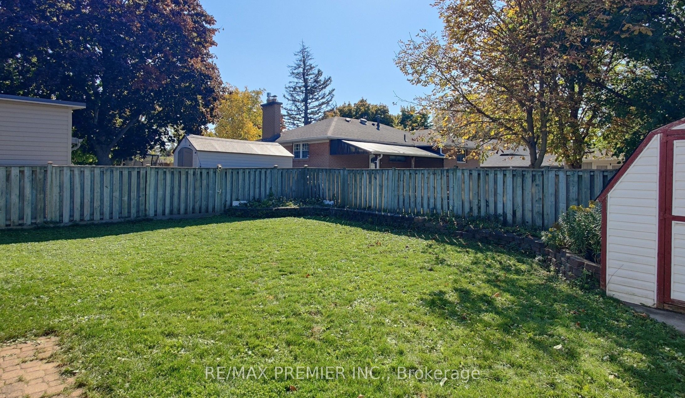 3 Gretna Drive