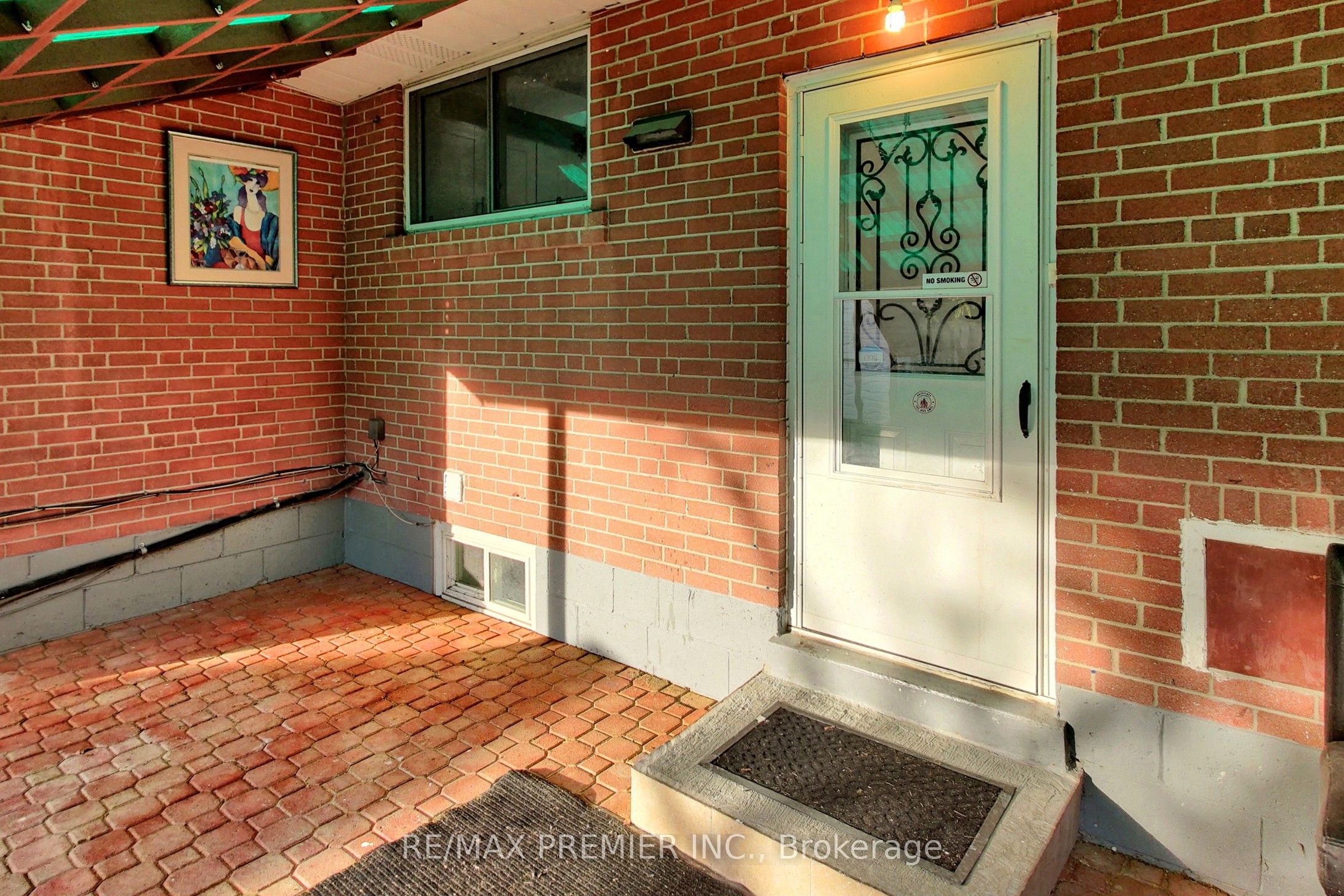 3 Gretna Drive