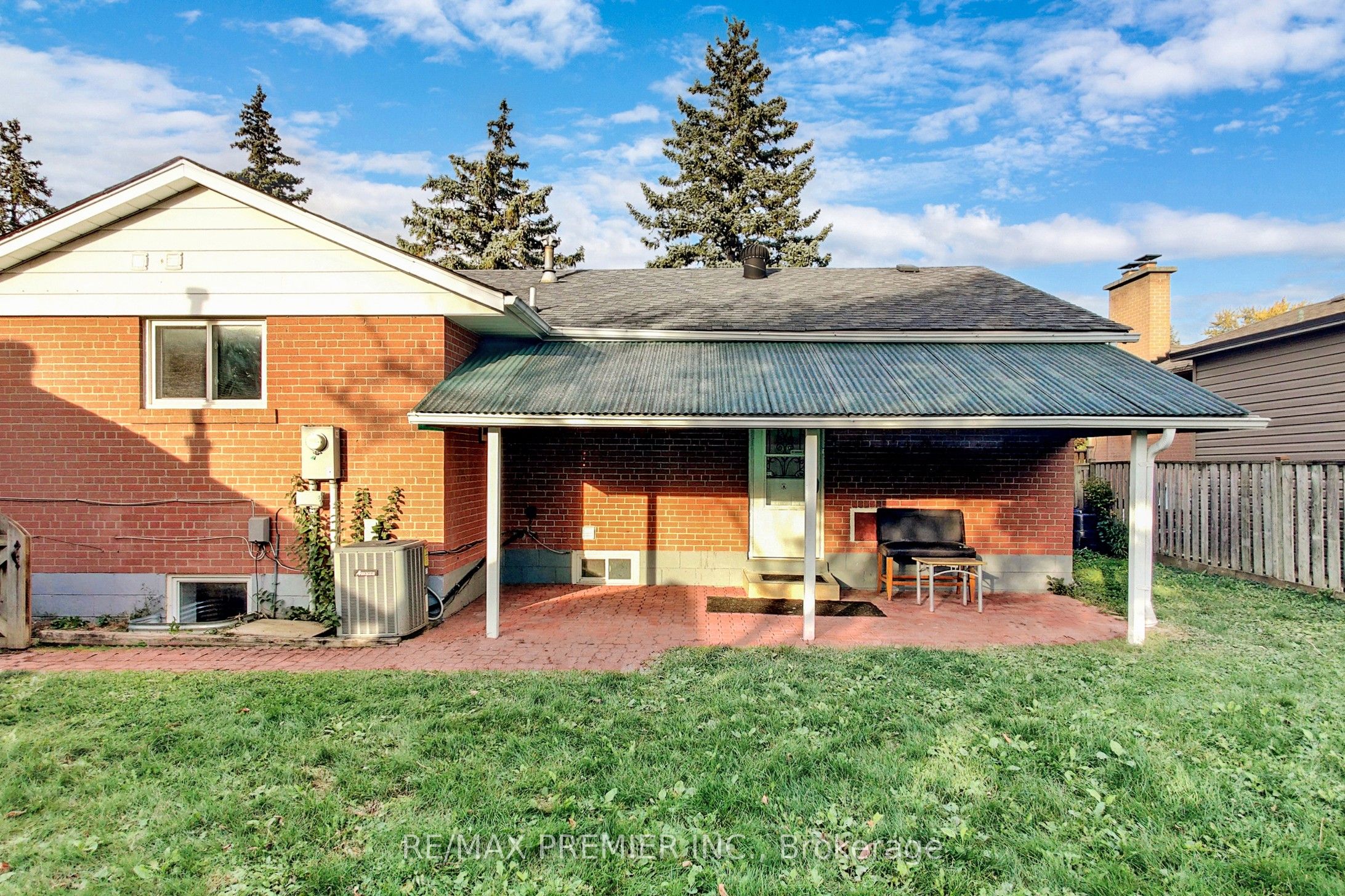 3 Gretna Drive
