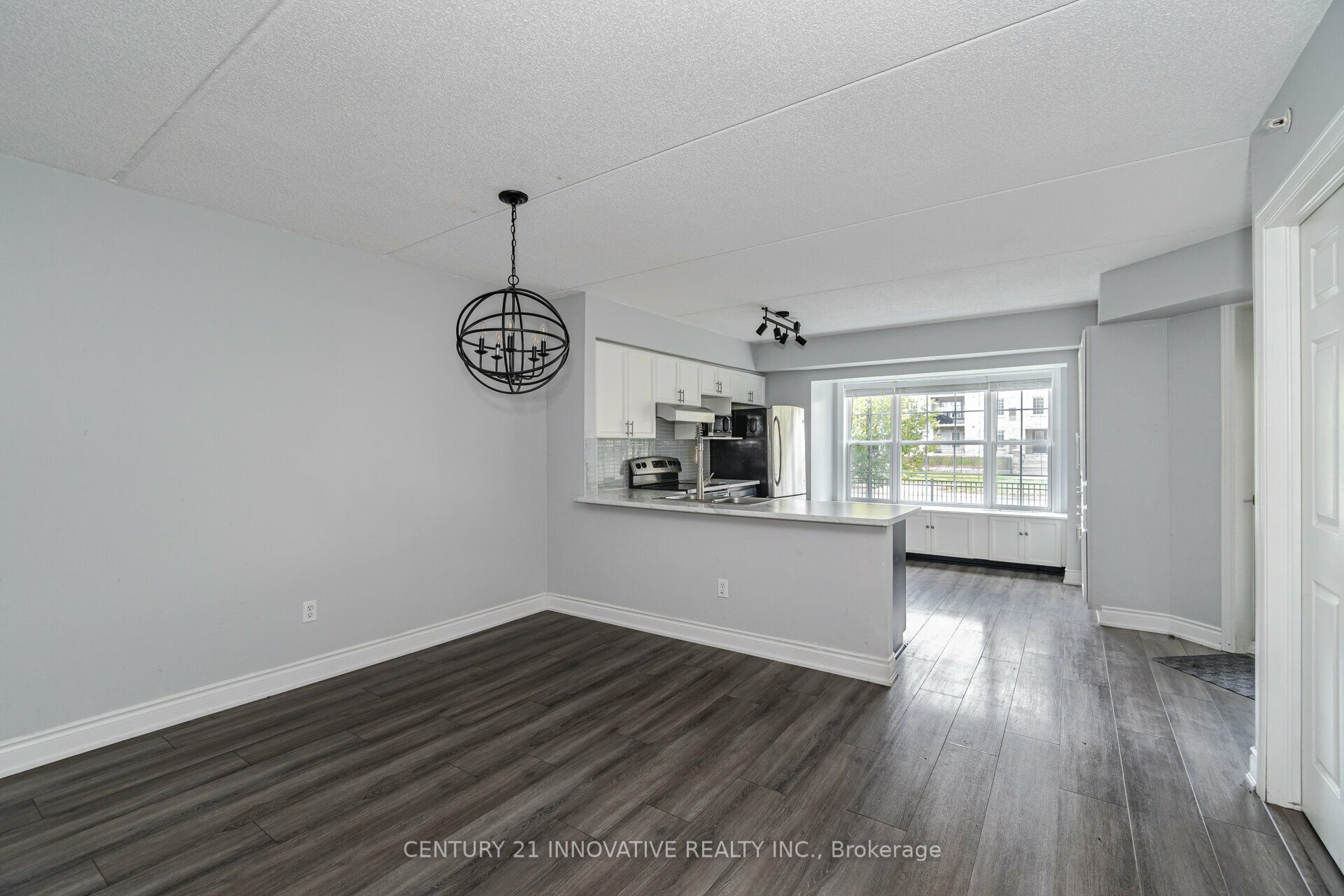 1491 Maple Avenue, #111