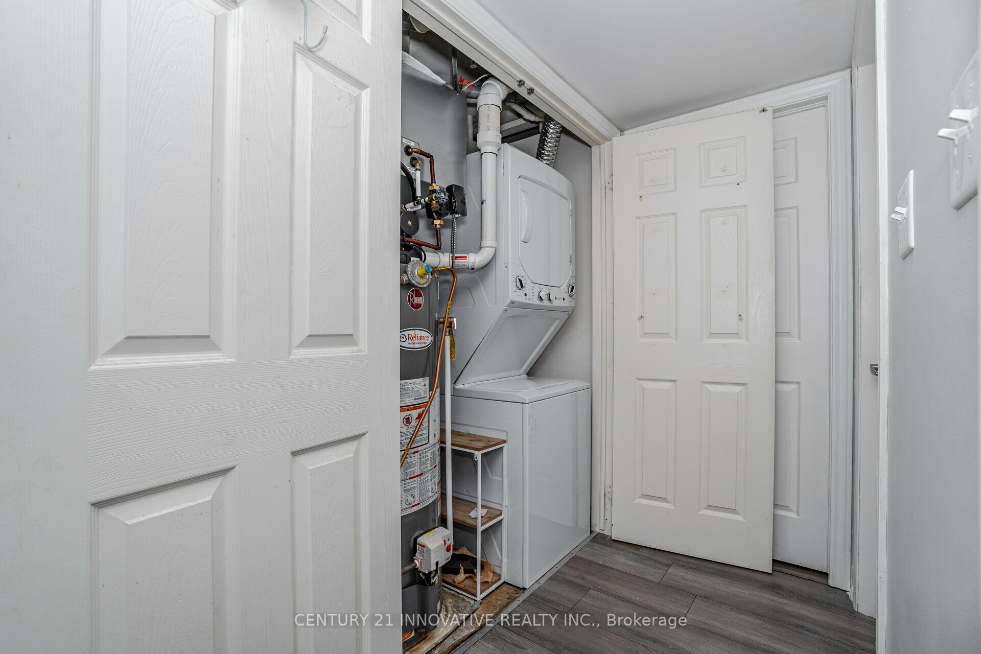 1491 Maple Avenue, #111