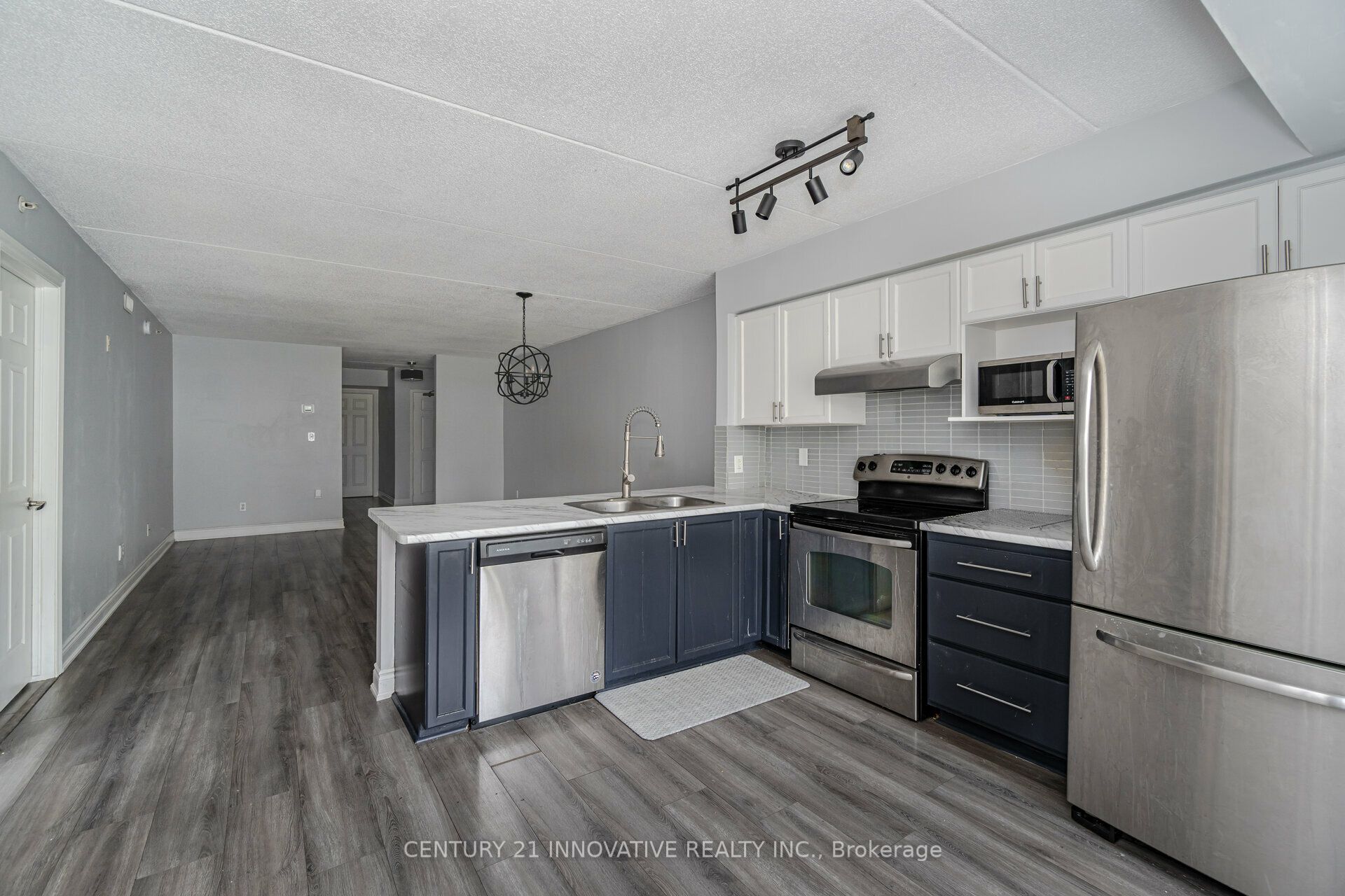 1491 Maple Avenue, #111