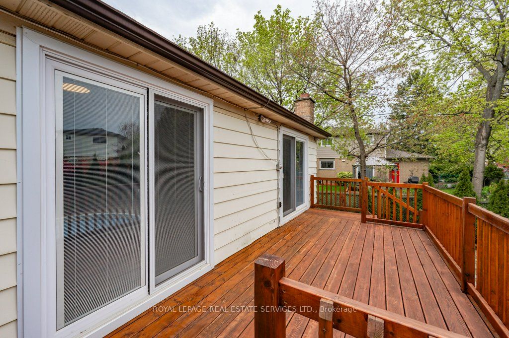367 Yale Crescent
