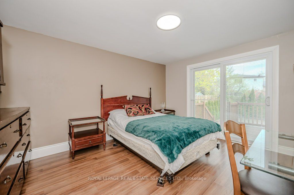 367 Yale Crescent