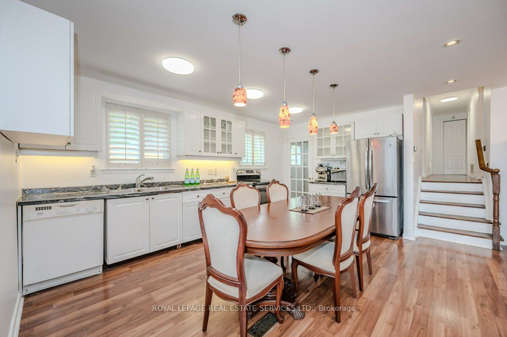 367 Yale Crescent