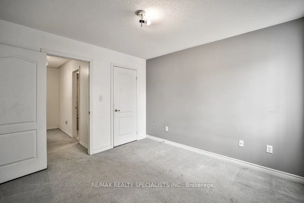 17 Pathmaster Road