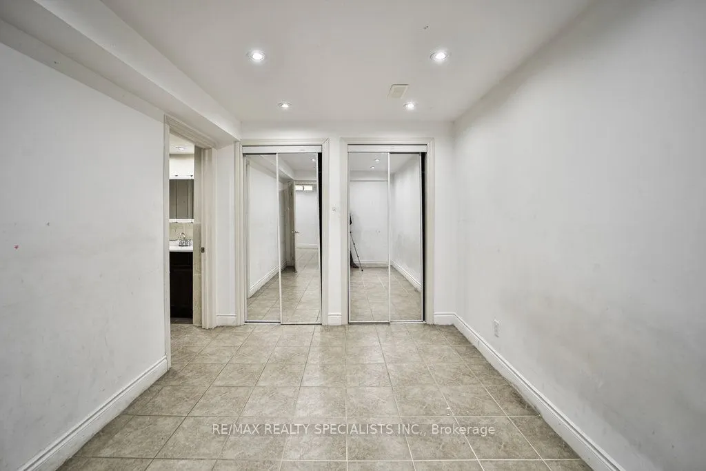 17 Pathmaster Road