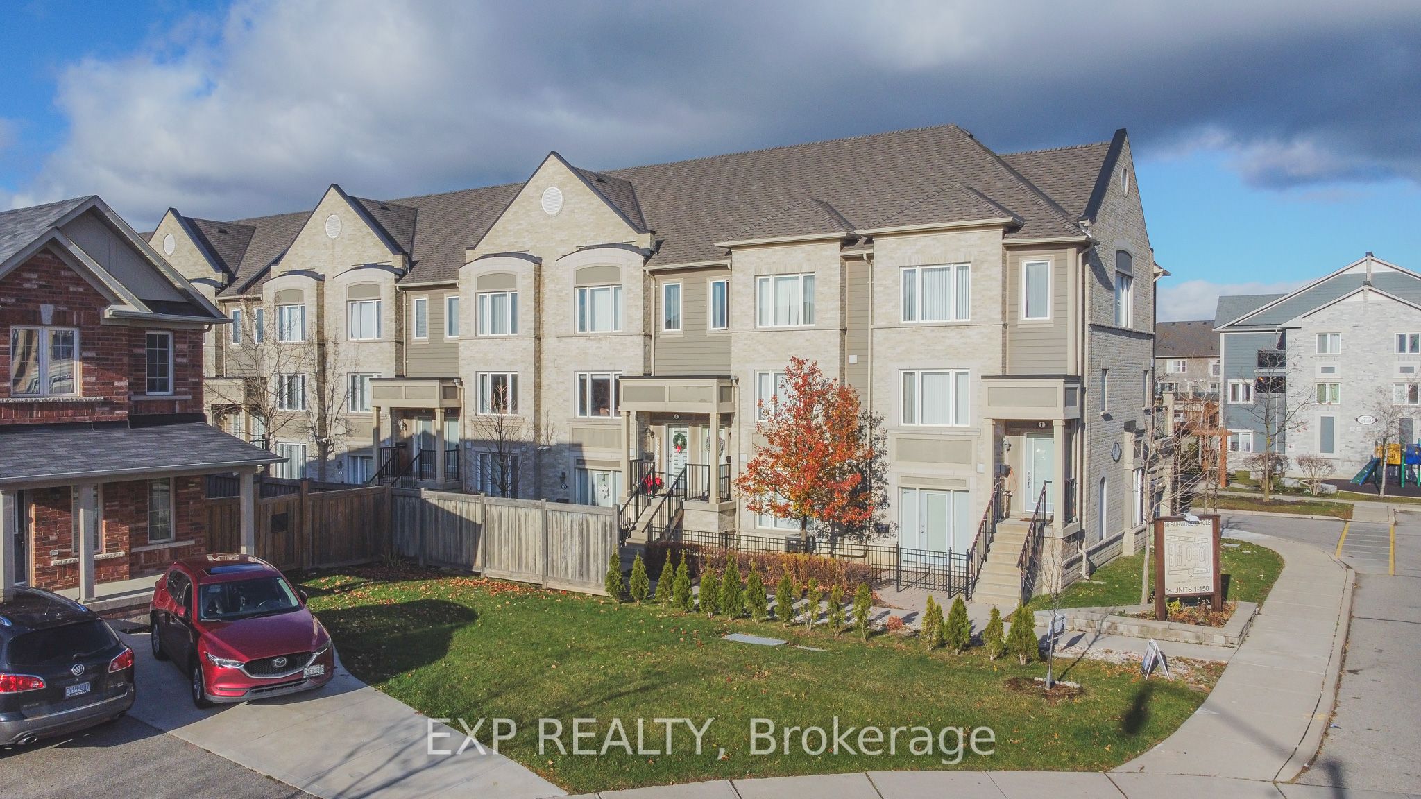 60 Fairwood Circle, #4